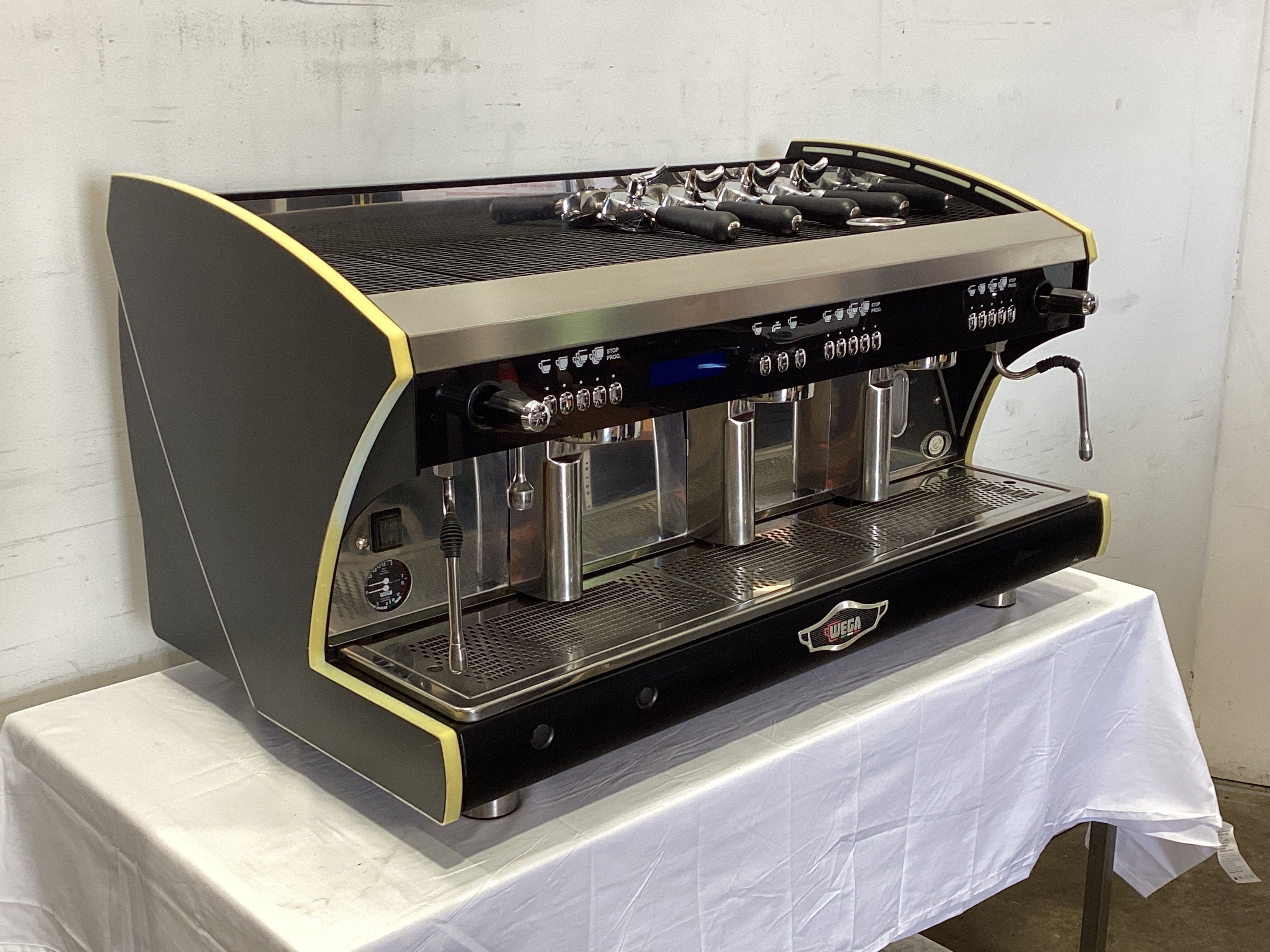 Wega EVD./3-PR 3 Group Coffee Machine