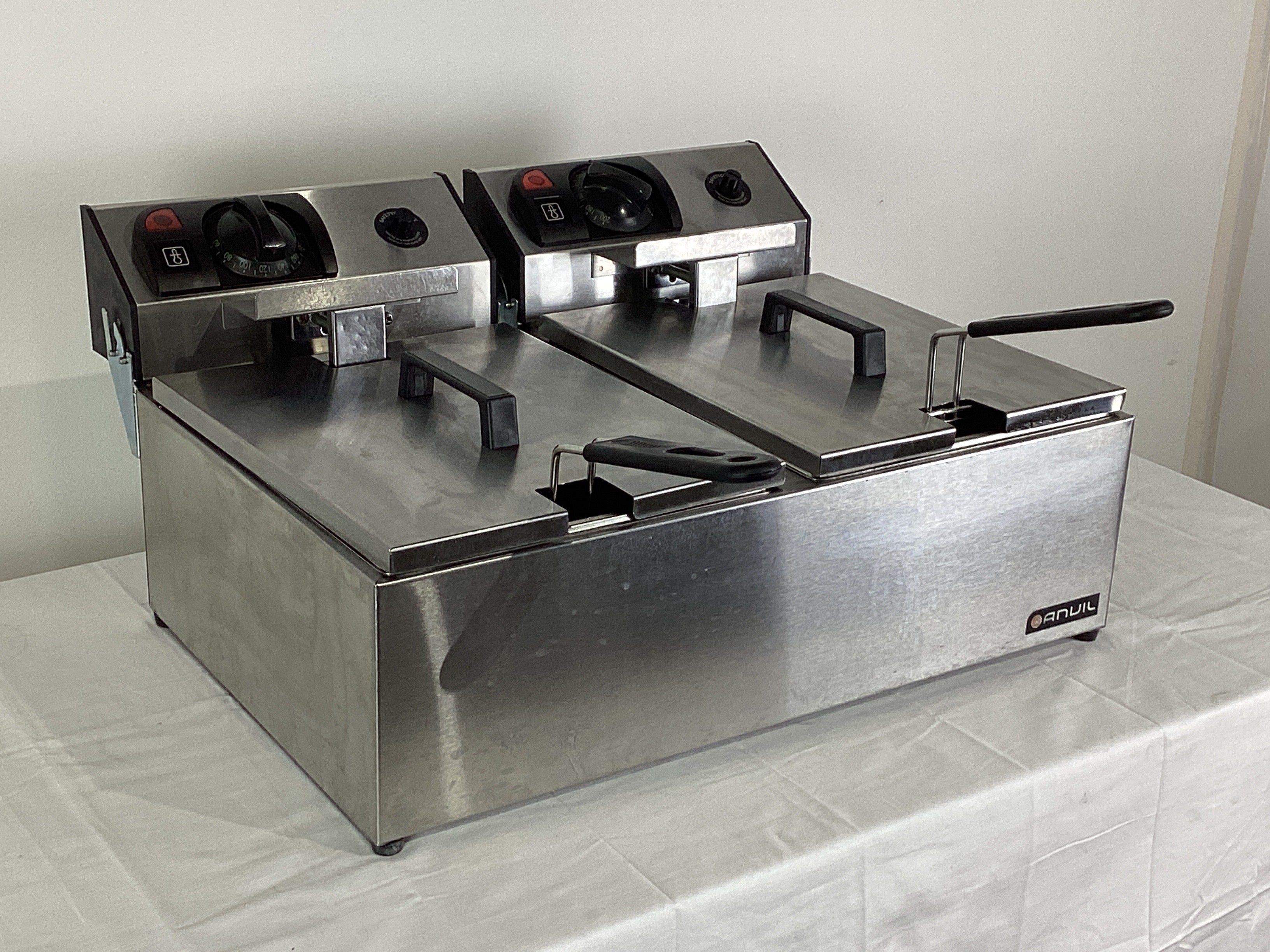 Anvil FFA2002-ICE Countertop Fryer