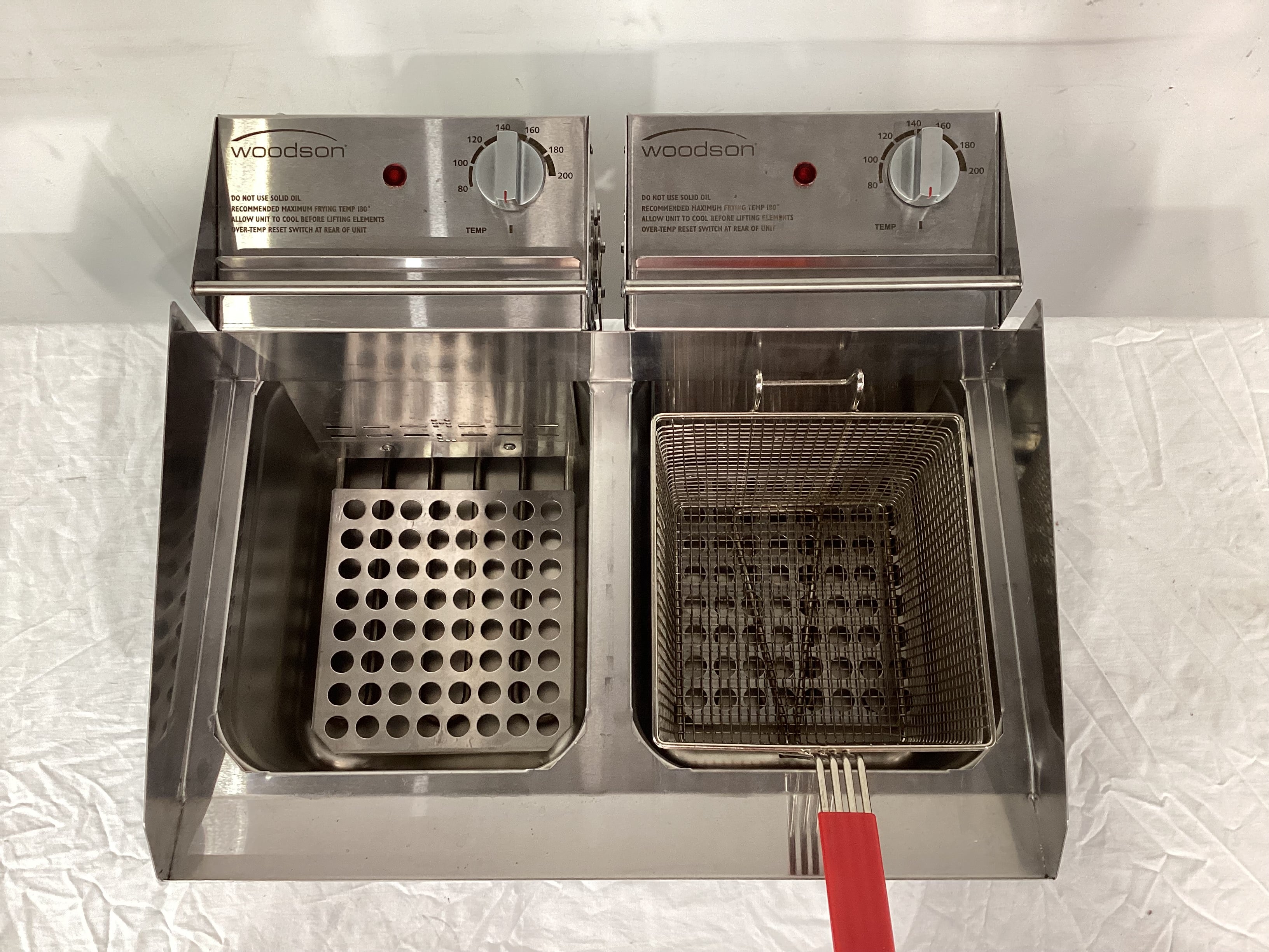 Woodson W.FRT50C Countertop Fryer