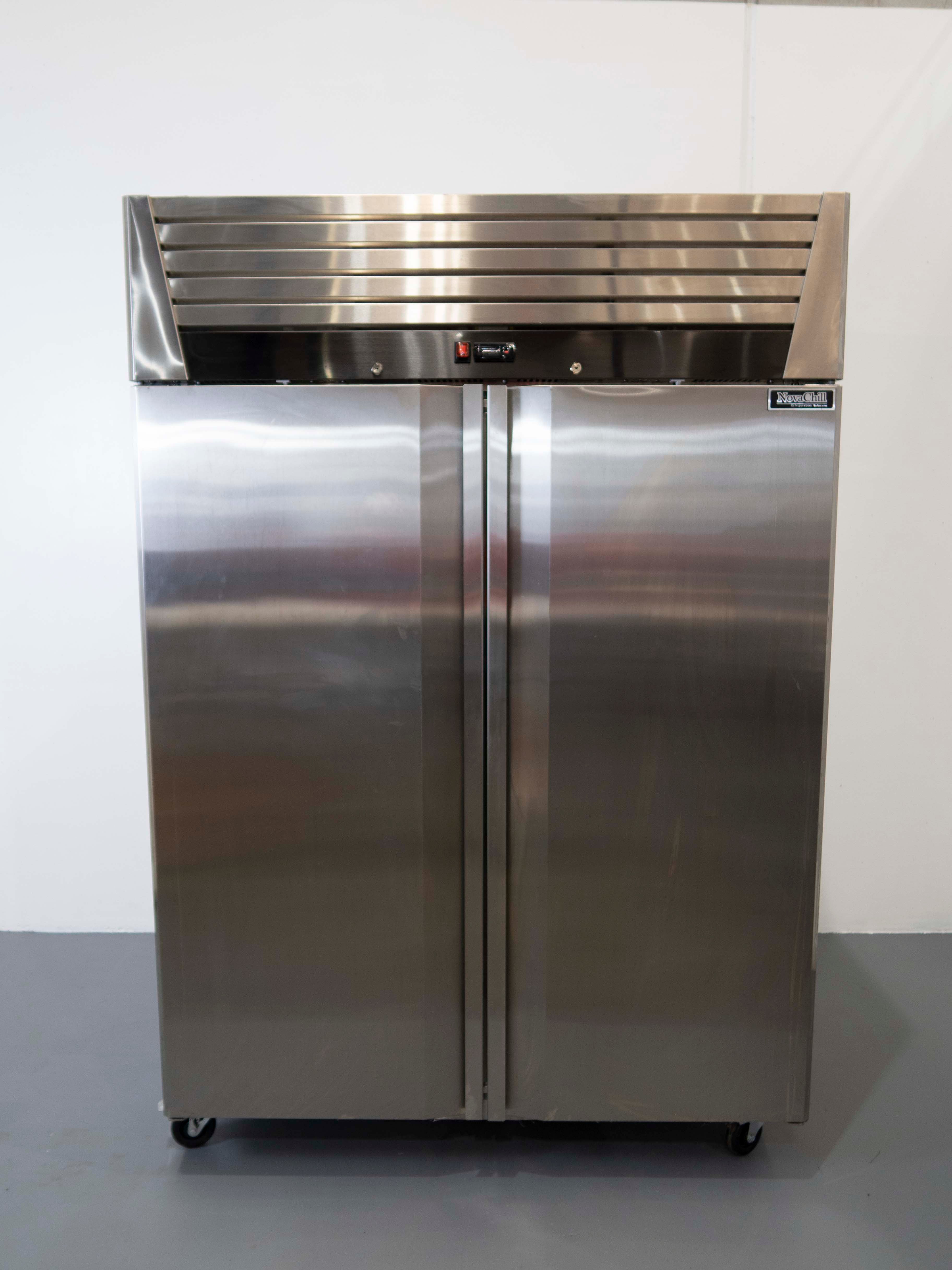 Novachill LPW8U2F Upright Freezer SilverChef