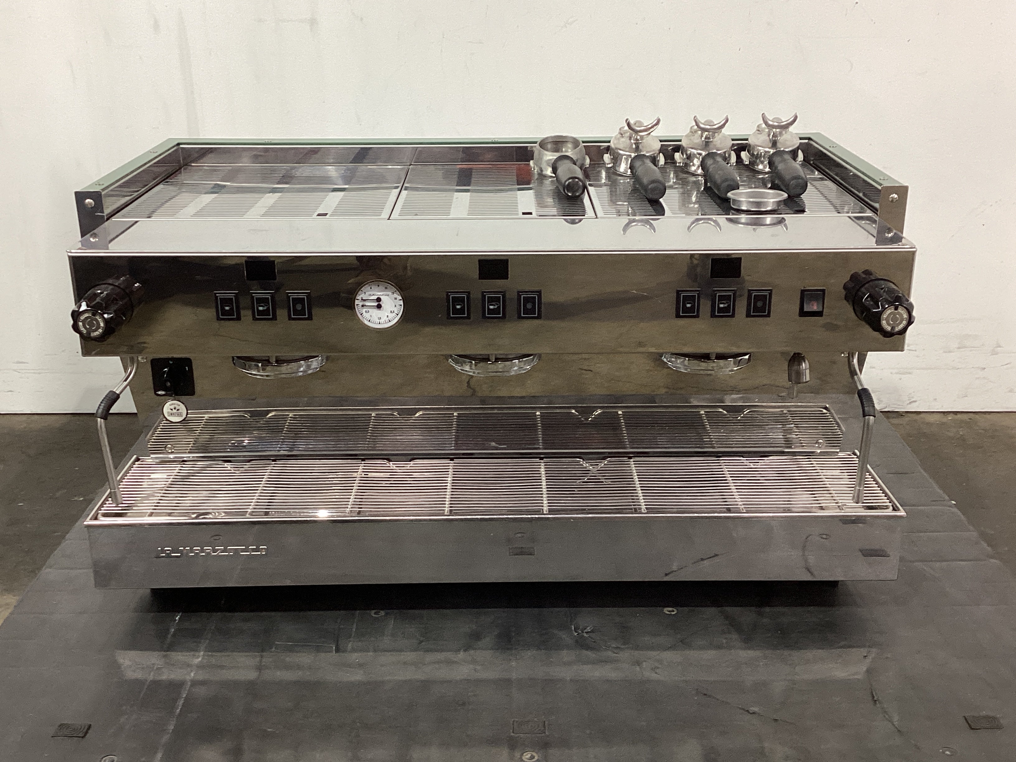 La Marzocco 3AVHW 3 Group Coffee Machine