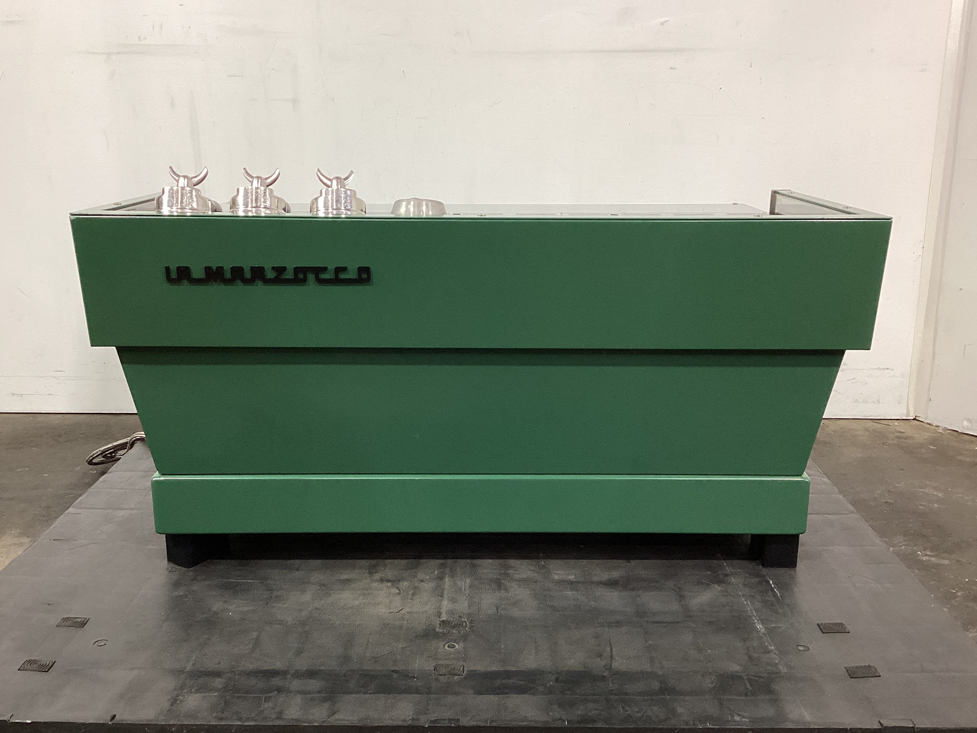 La Marzocco 3AVHW 3 Group Coffee Machine
