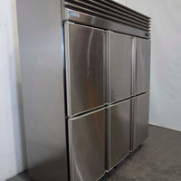 Artisan M1623 Upright Freezer