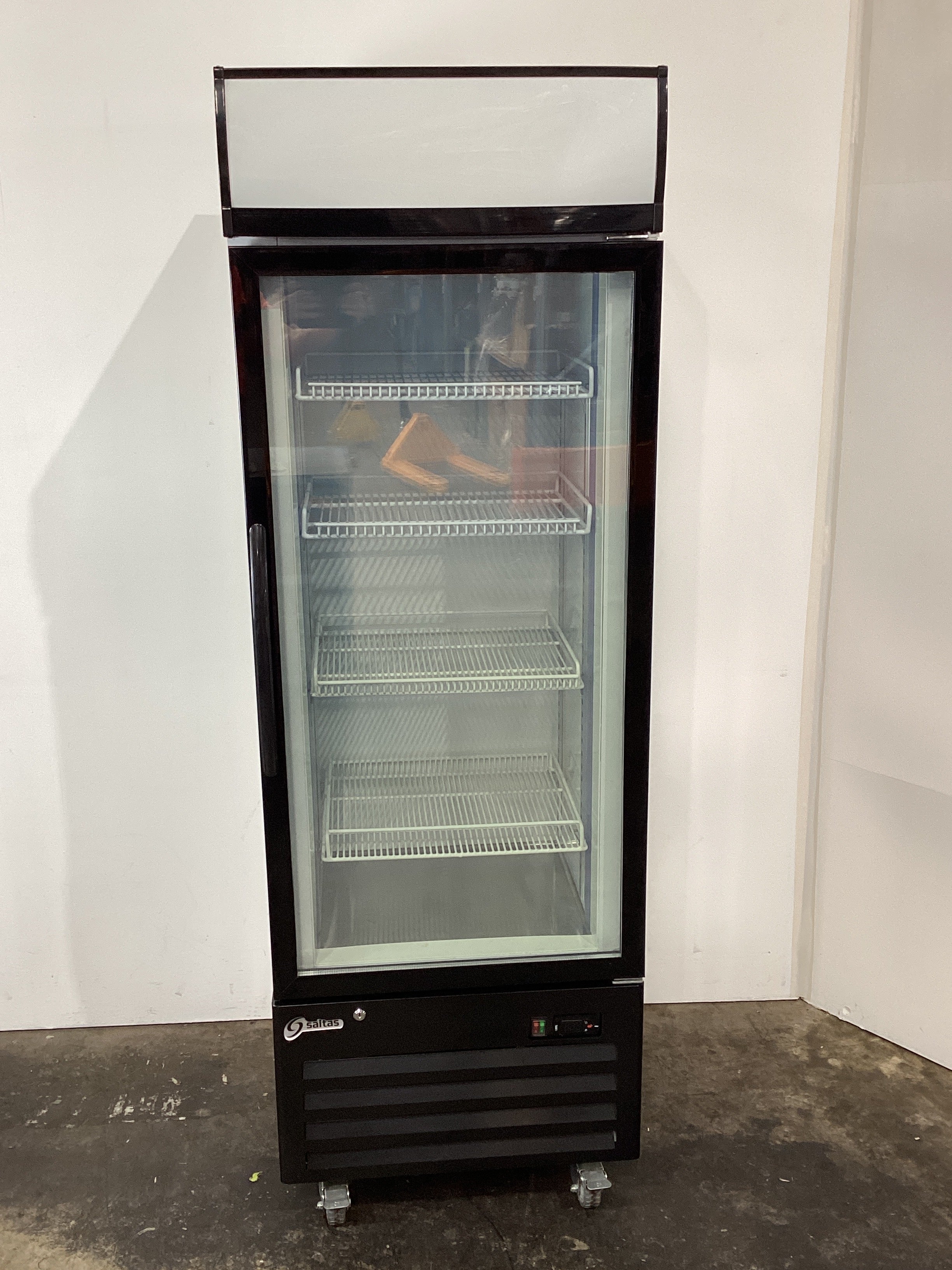 Saltas QDFS2315 Upright Freezer