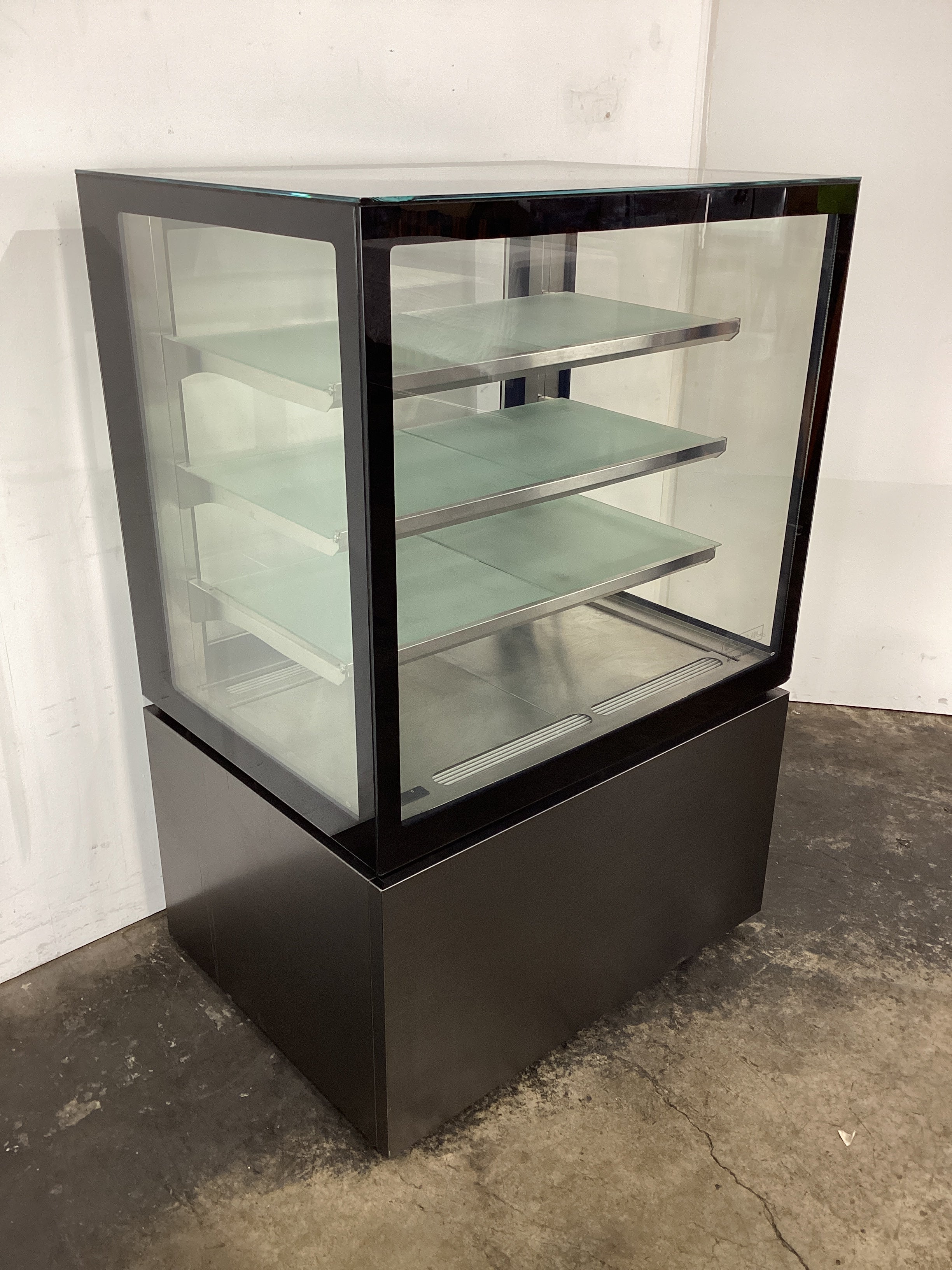Anvil NDSV4730  Refrigerated Display