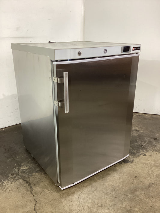 Anvil FBF2203 Undercounter Freezer