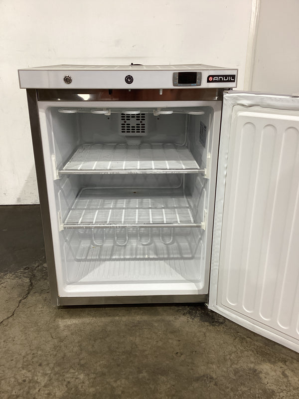 Anvil FBF2203 Undercounter Freezer