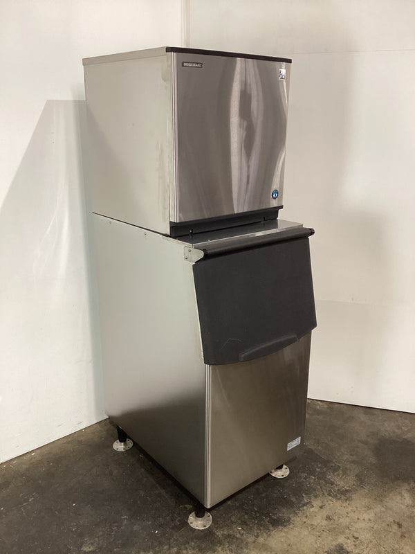 Hoshizaki KMD-270AB Ice Machine + B-301SA Storage Bin