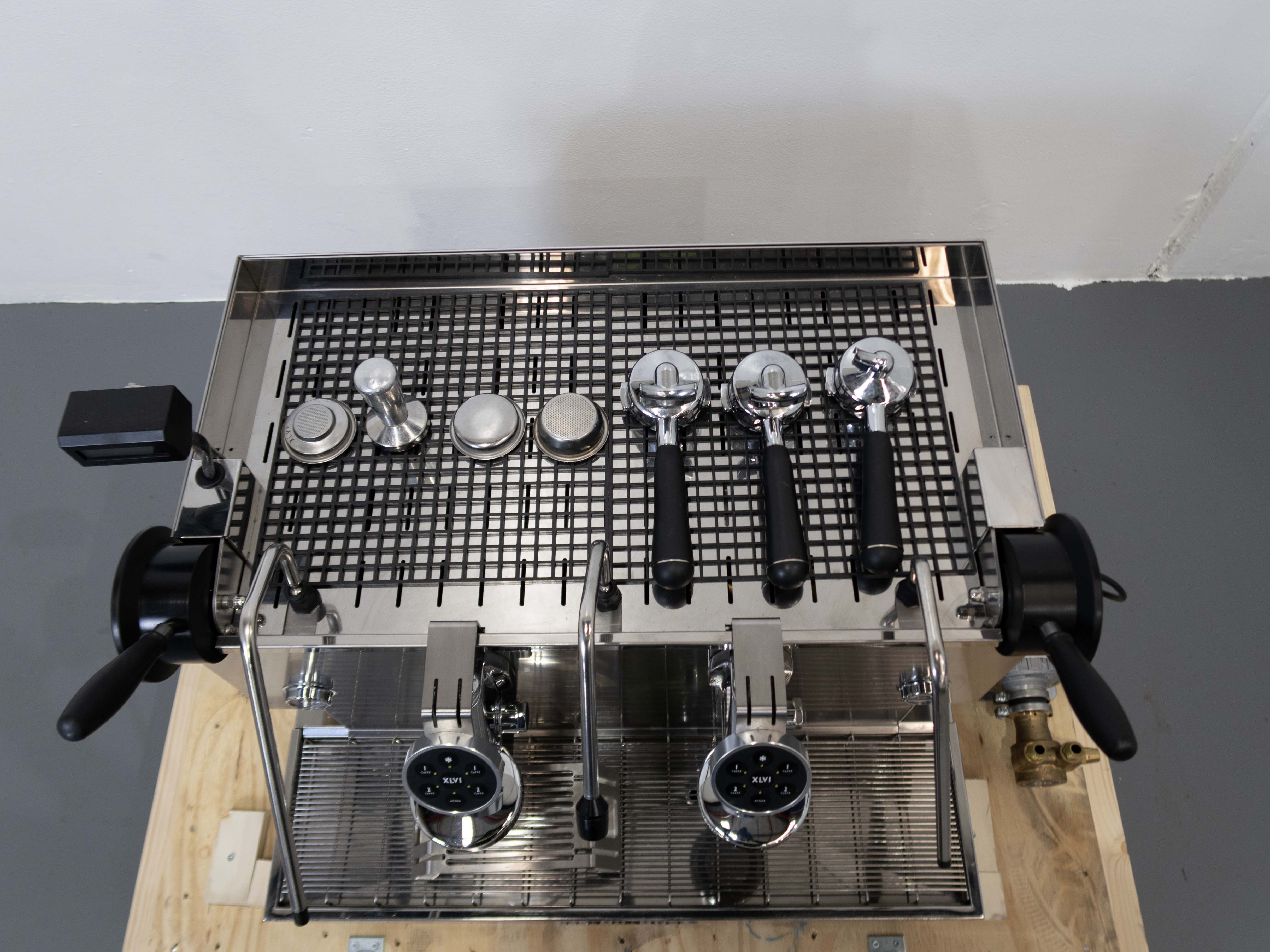 XLVI  Steamhammer Elettronica Volumetric 2 Group Coffee Machine