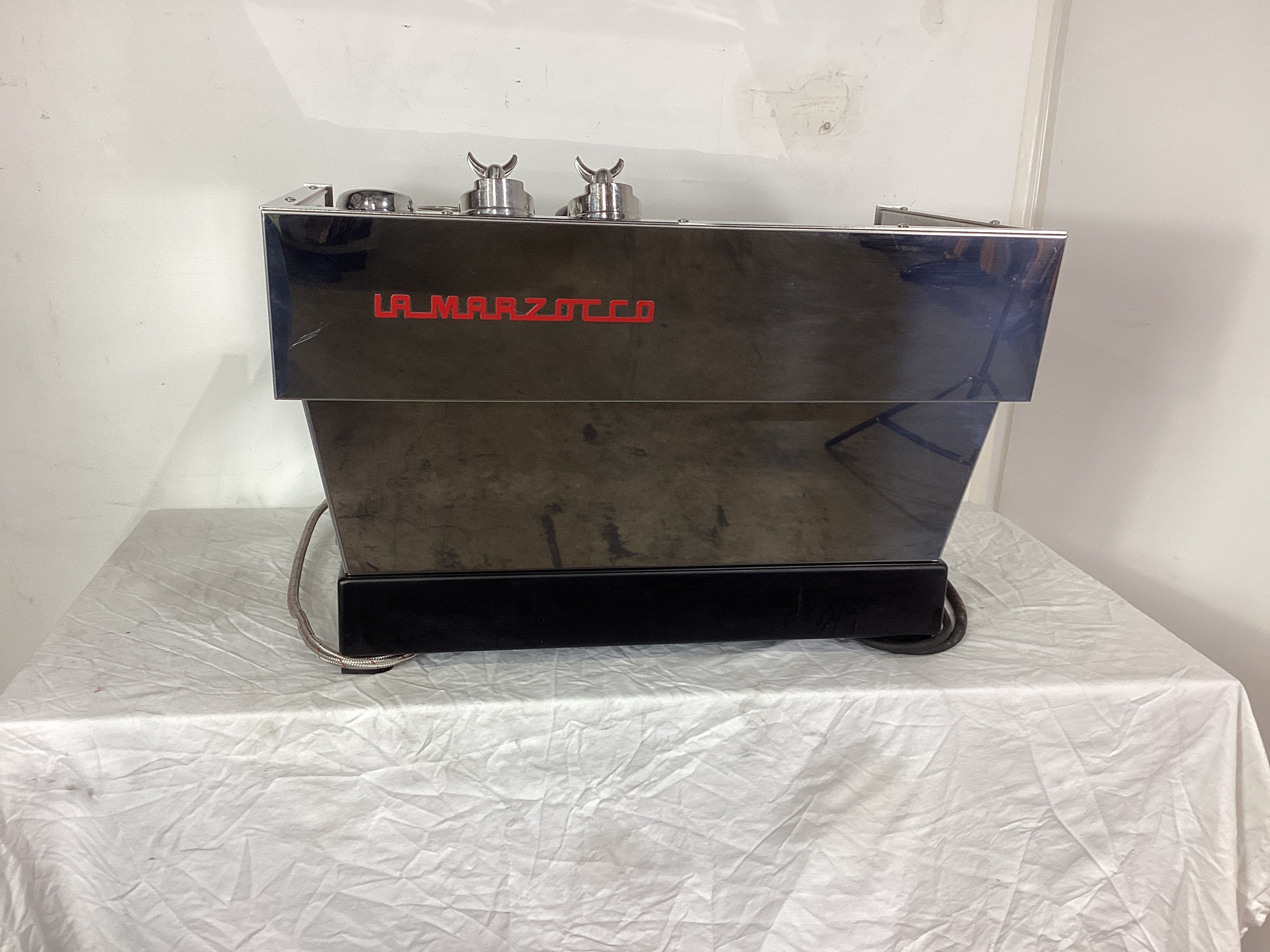 La Marzocco Linea 2AV 2 Group Coffee Machine