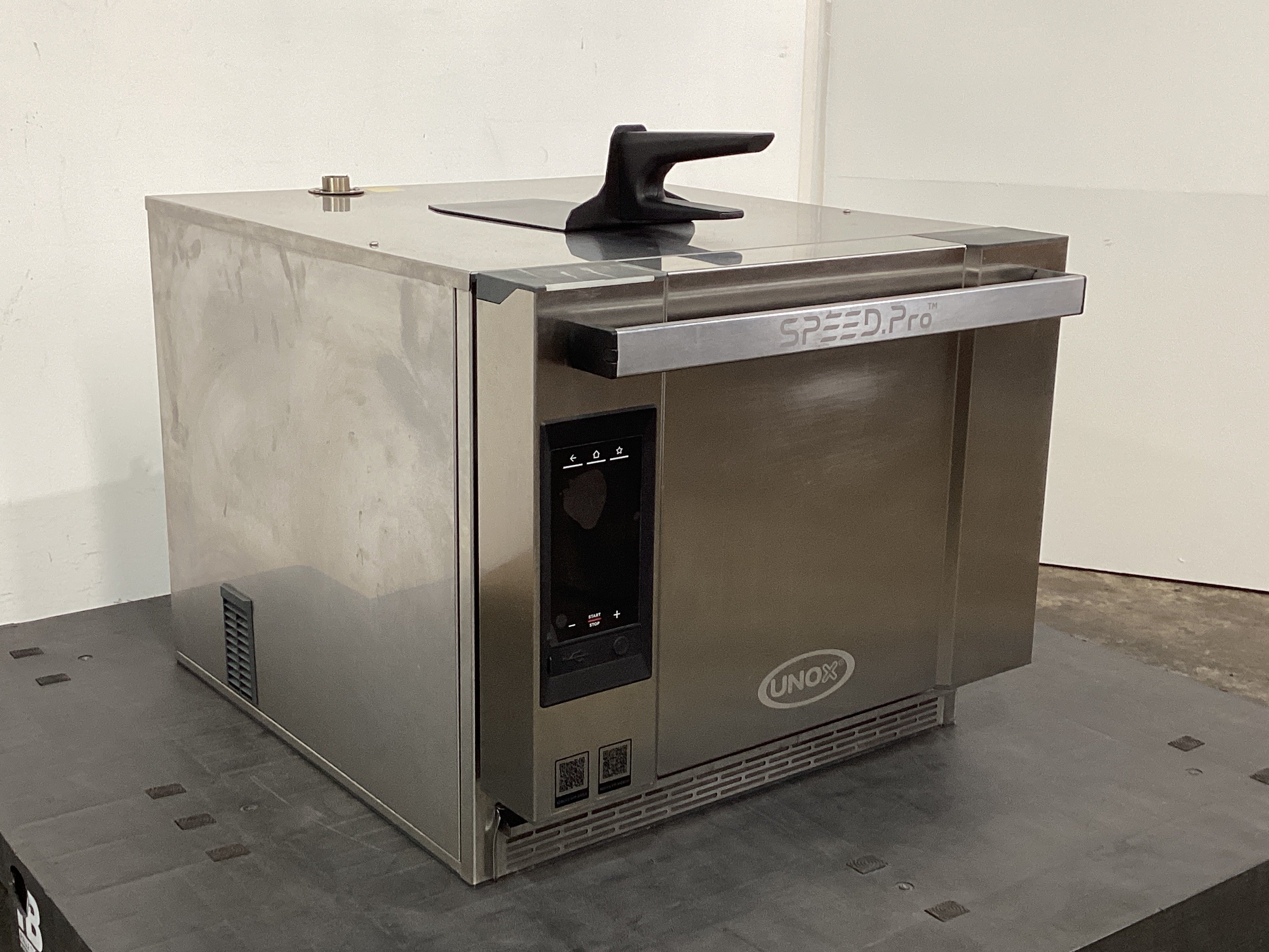 Unox XESW03HSMDDN Speed Oven SilverChef