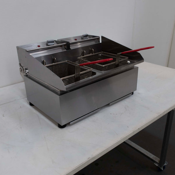 Woodson W.FRT50 Countertop Split Pan Fryer