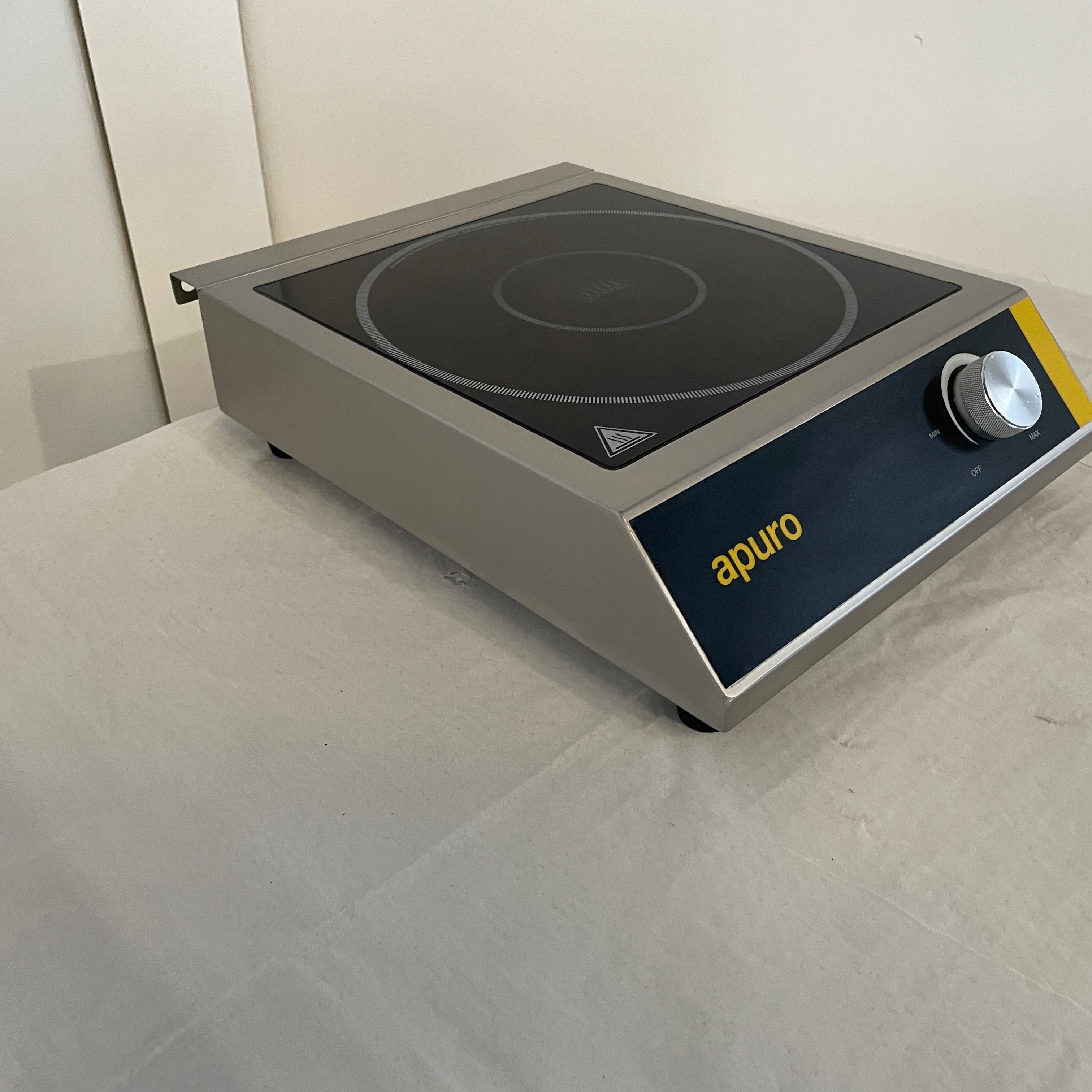 Thumbnail - Apuro CE208-A-03 Induction Cooker