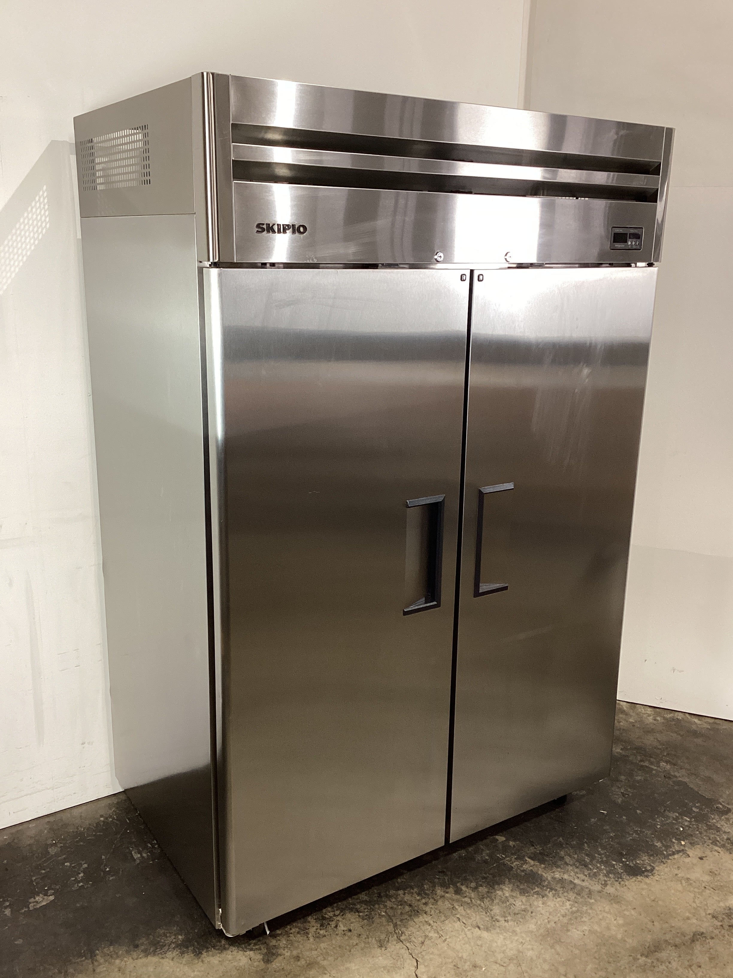 Skipio SRT45-2(4) Upright Fridge