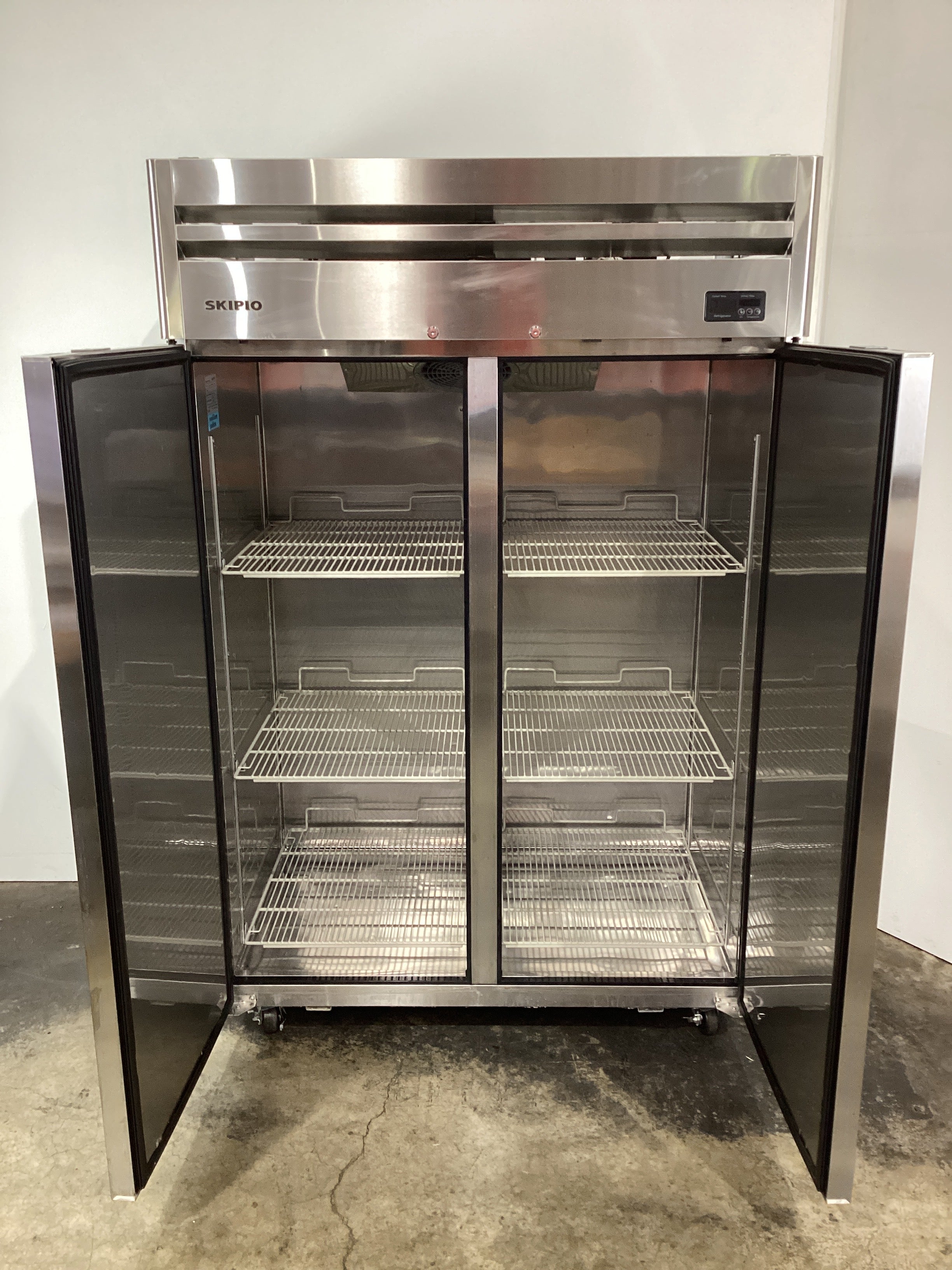 Skipio SRT45-2(4) Upright Fridge