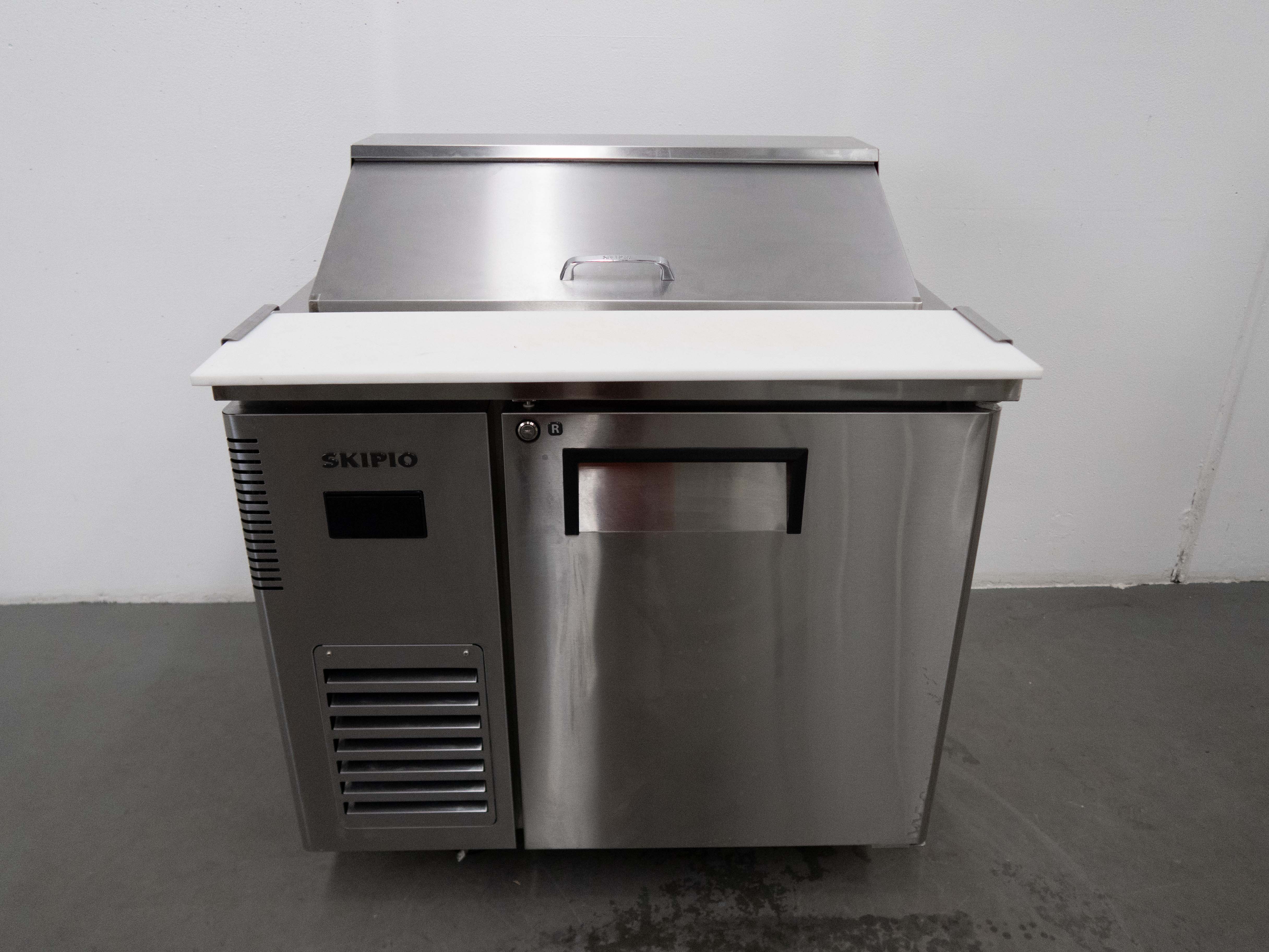 Skipio SHR9-1 Sandwich Prep Fridge