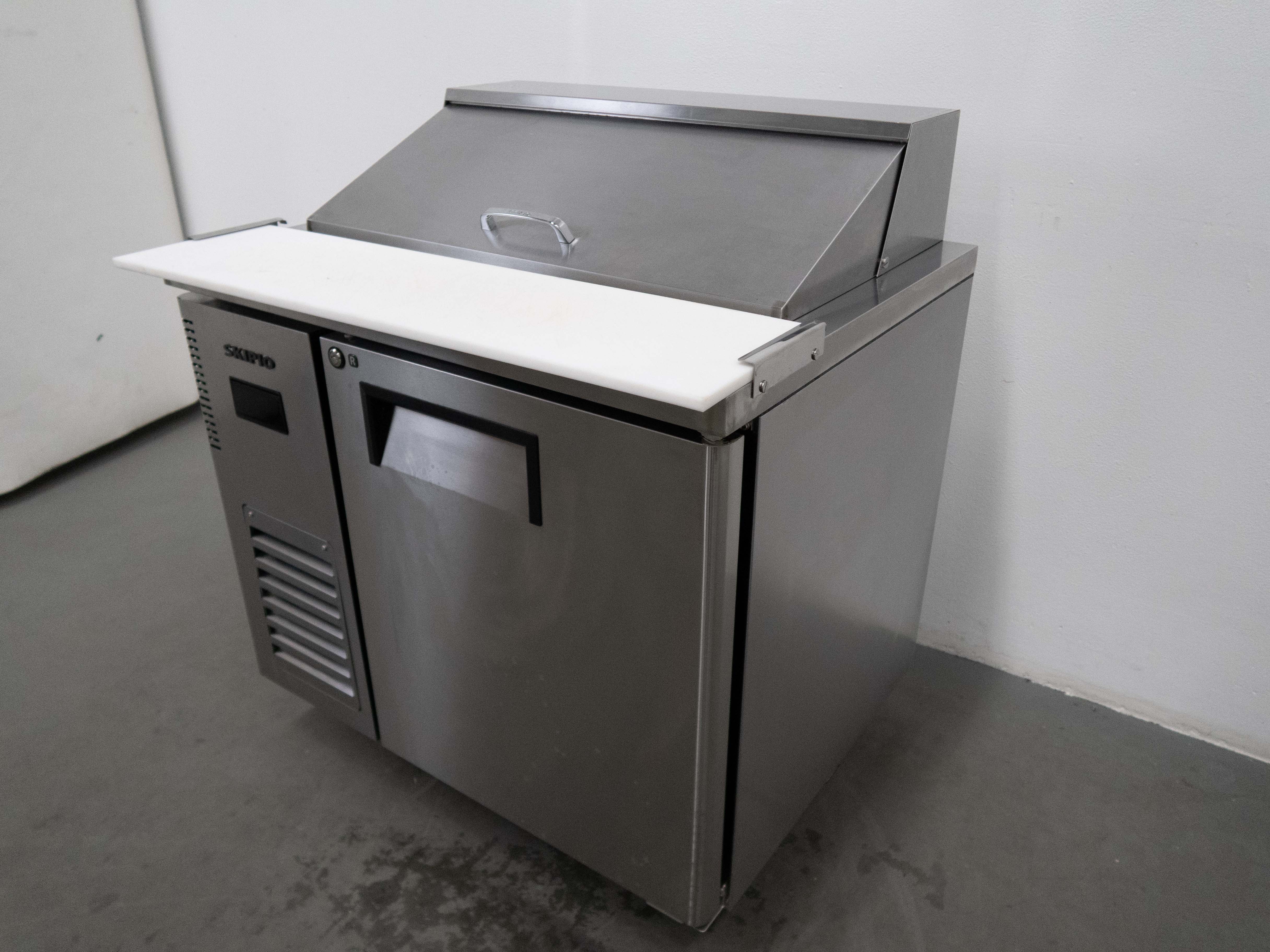 Skipio SHR9-1 Sandwich Prep Fridge