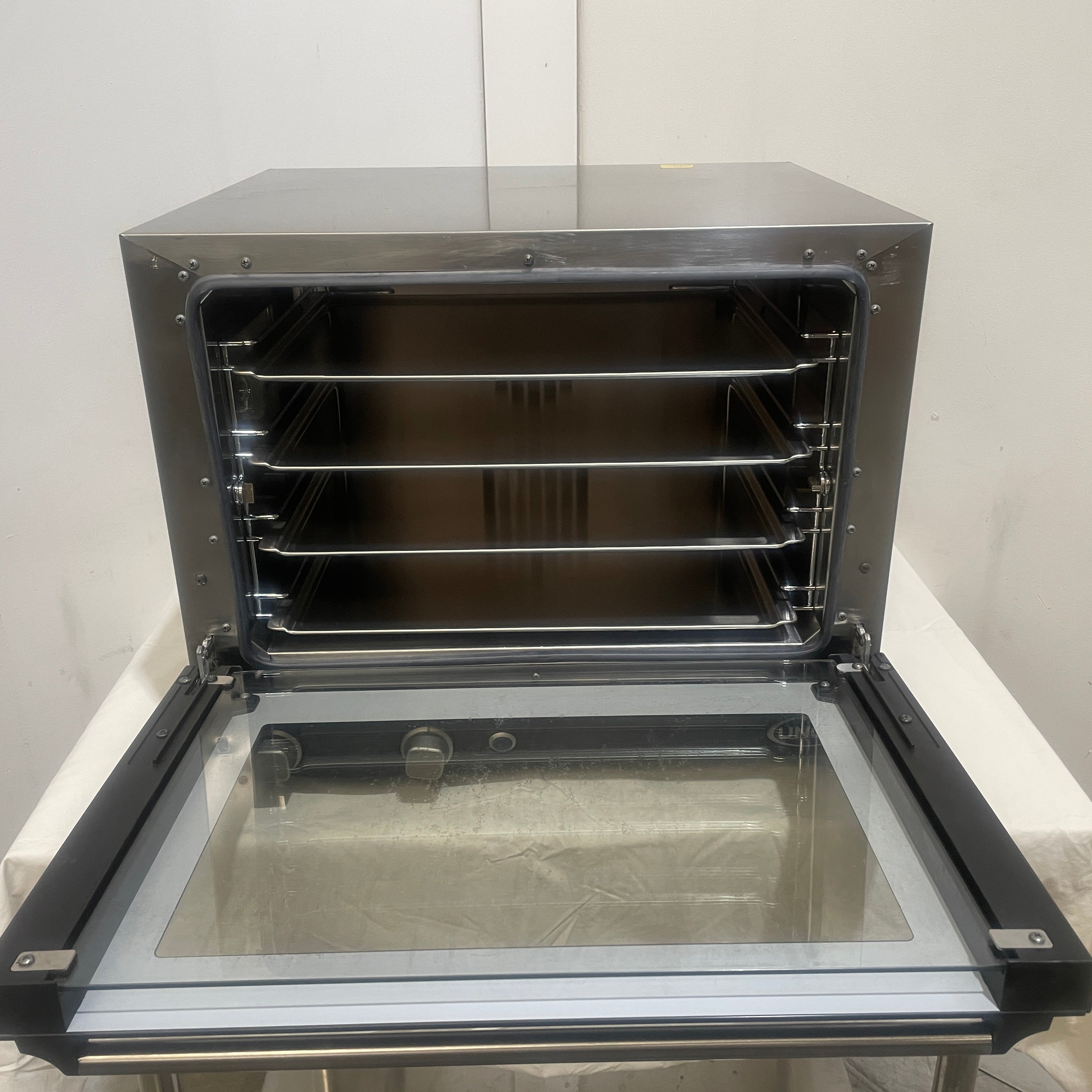 Thumbnail - Unox XF023AS Convection Oven