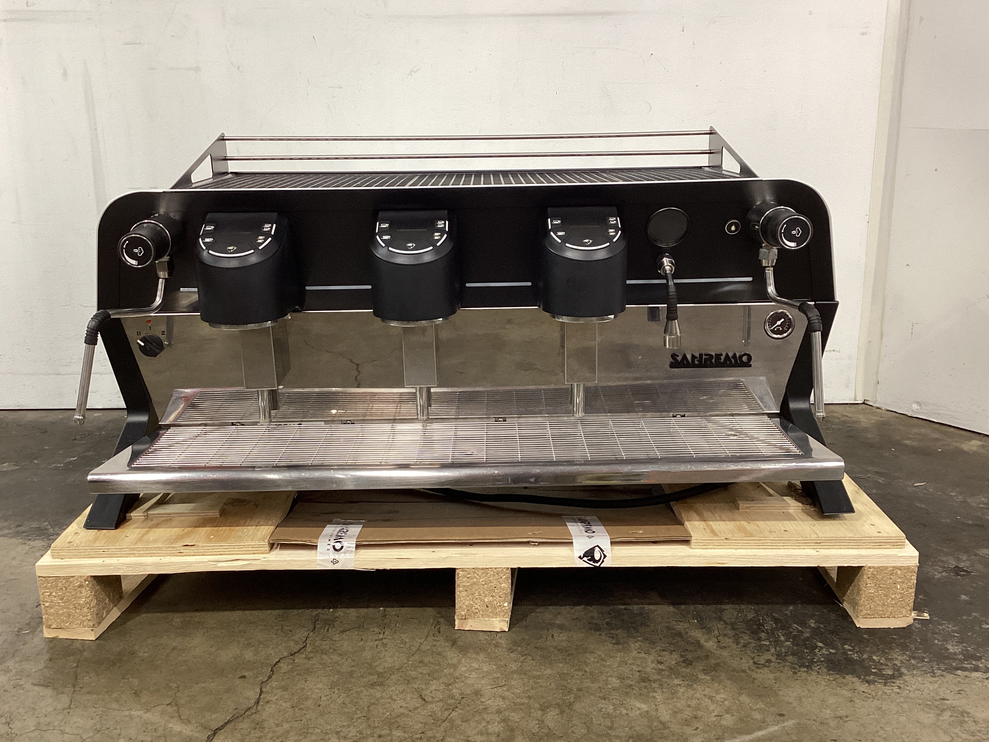 Sanremo F18SB 3 Group Coffee Machine