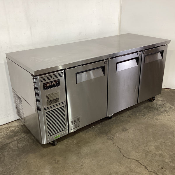 Turbo Air KURF18-3 N Undercounter Fridge/Freezer