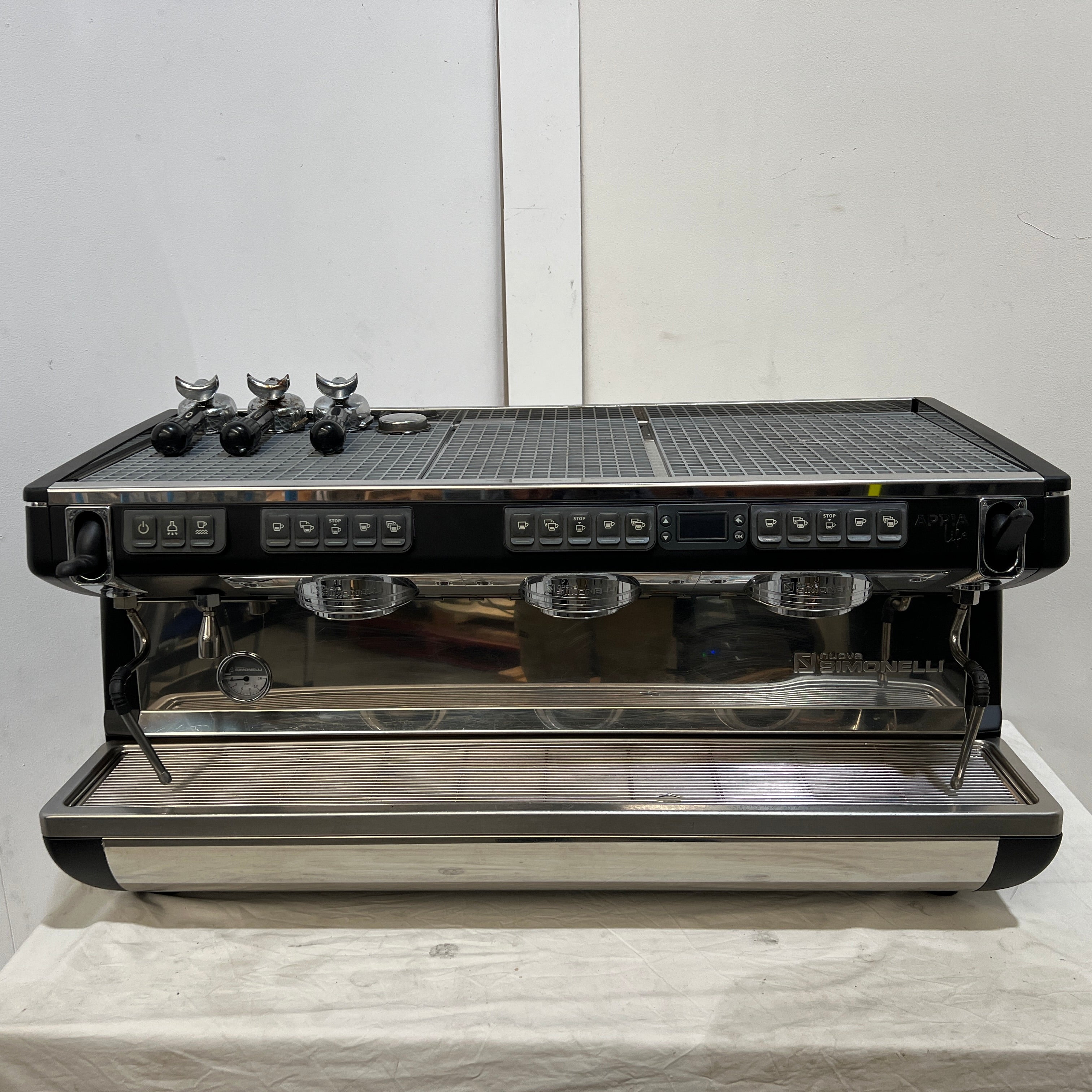 Nuova Simonelli Appia Life XT 3 Group Volumetric Coffee Machine