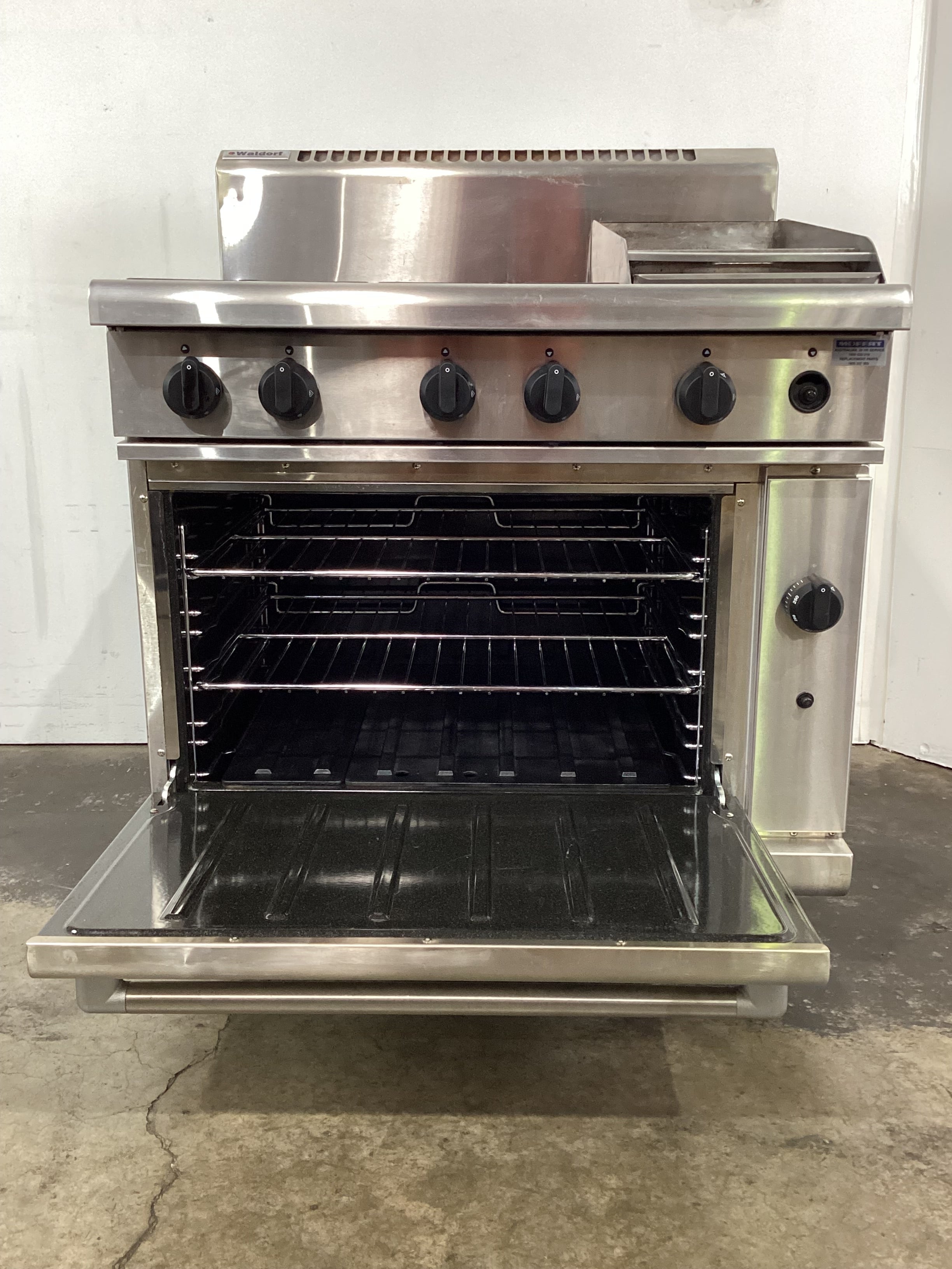 Waldorf RN8613GF Range Oven
