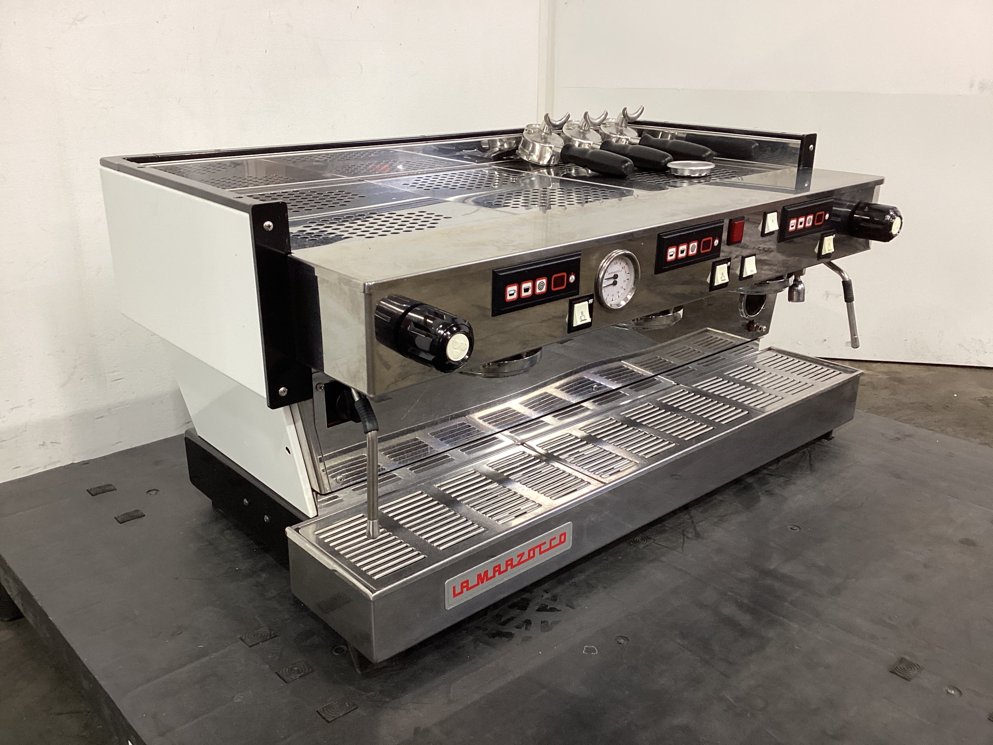 La Marzocco Linea 3 Coffee Machine