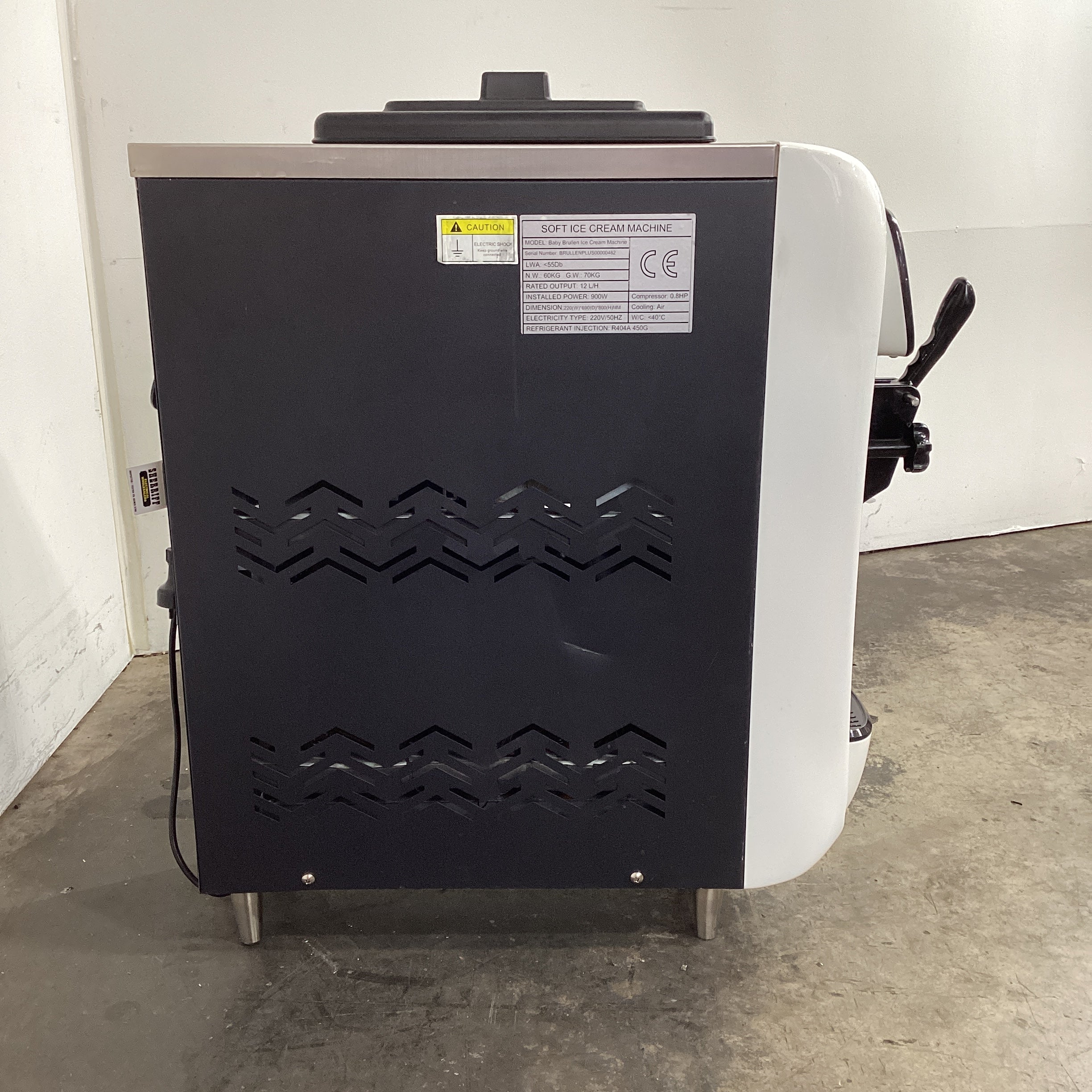 Brullen Baby Brullen Ice Cream Machine