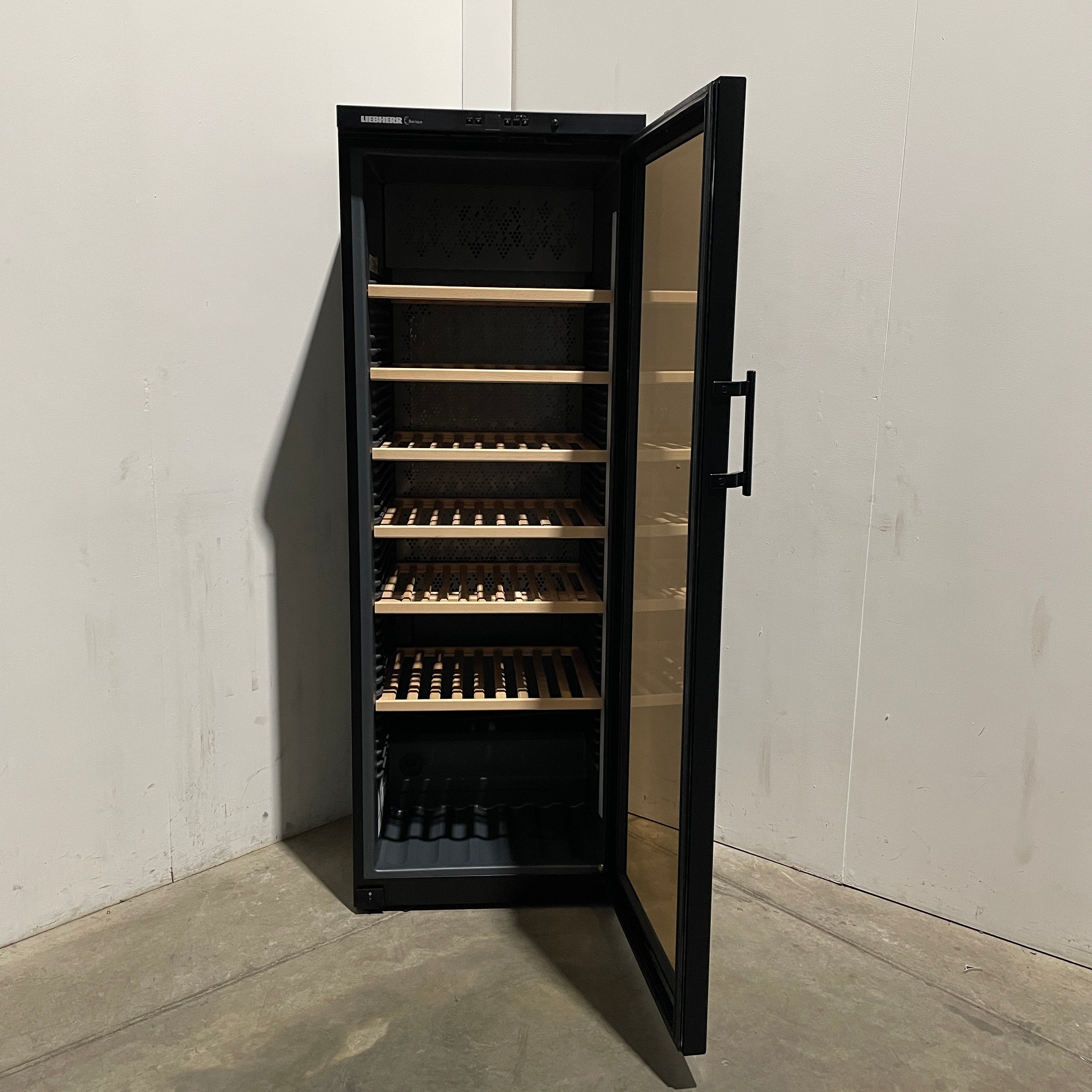 Liebherr WKB 4612 Wine Fridge