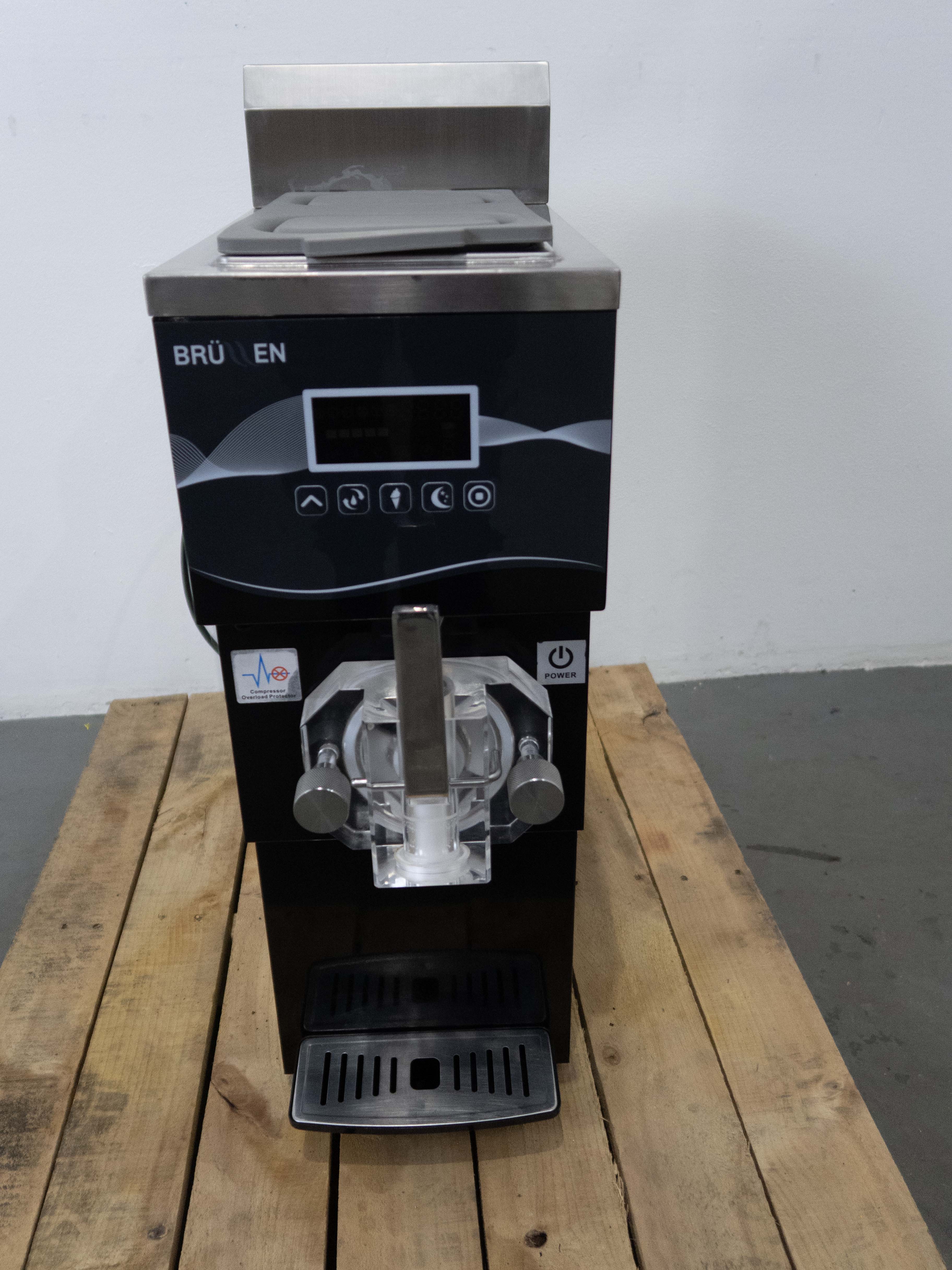 Brullen Baby Brullen Ice Cream Machine
