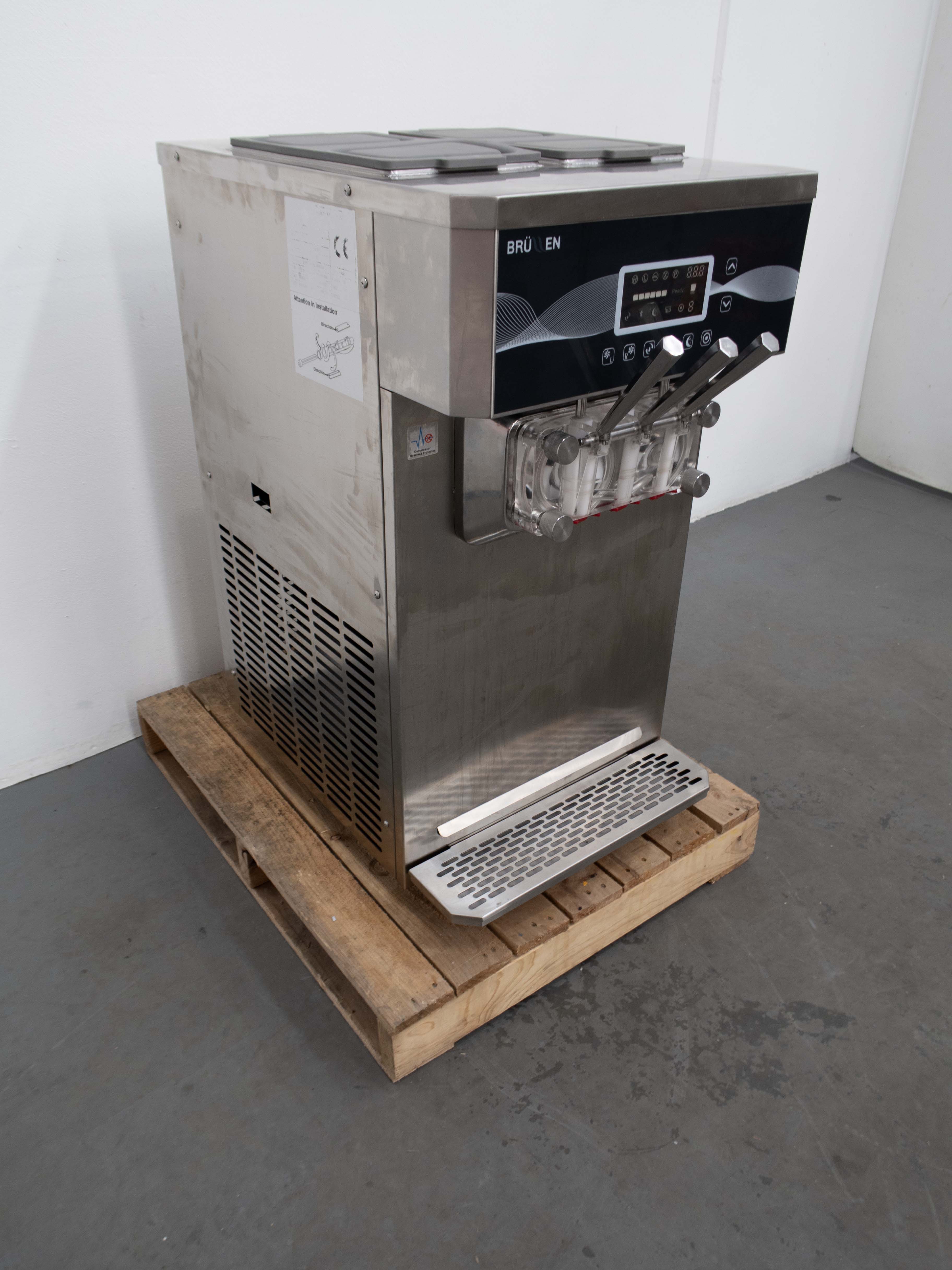 Brullen i26 Pro Gravity Feed Ice Cream Machine