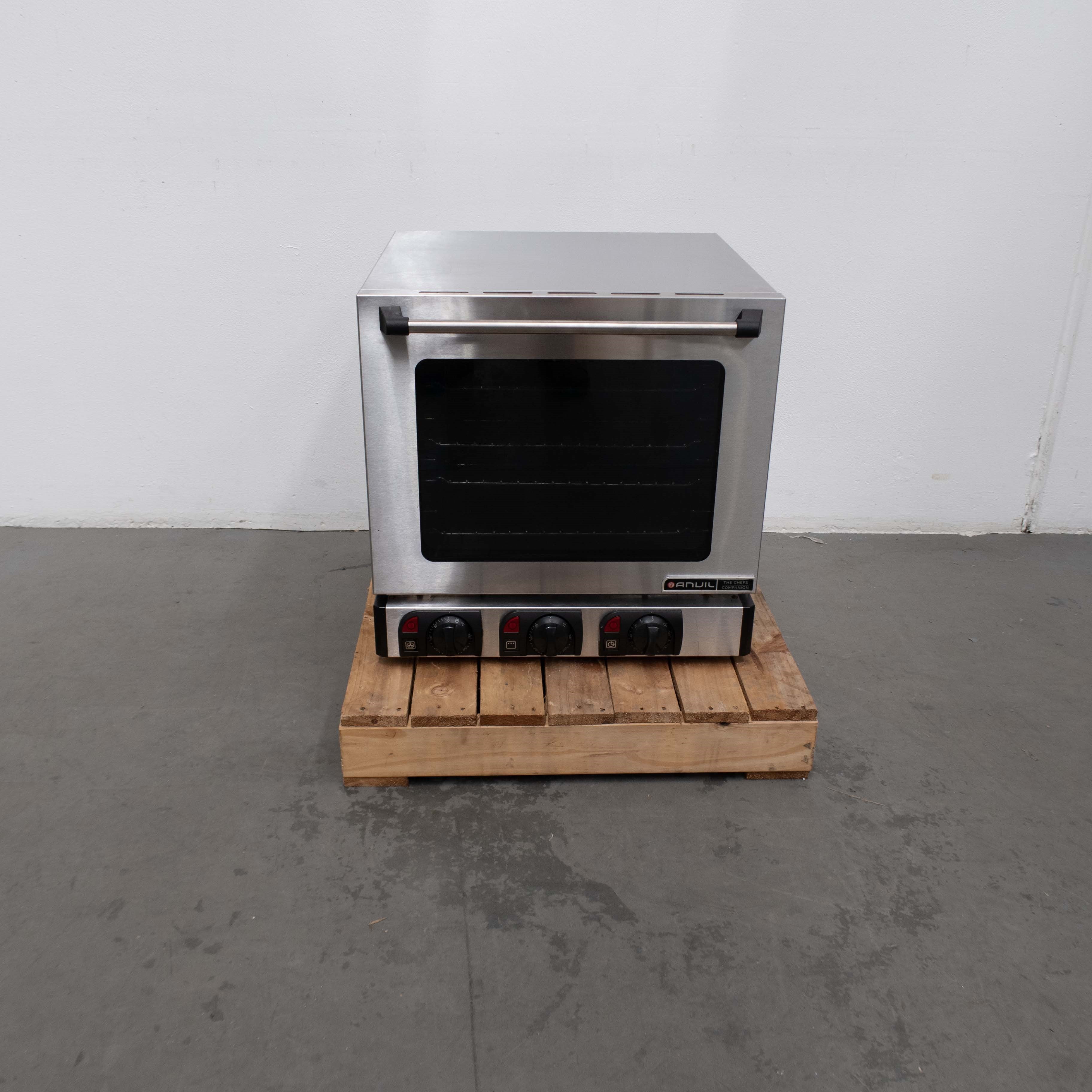 Anvil COA1004 - 7 Tray Convection Oven