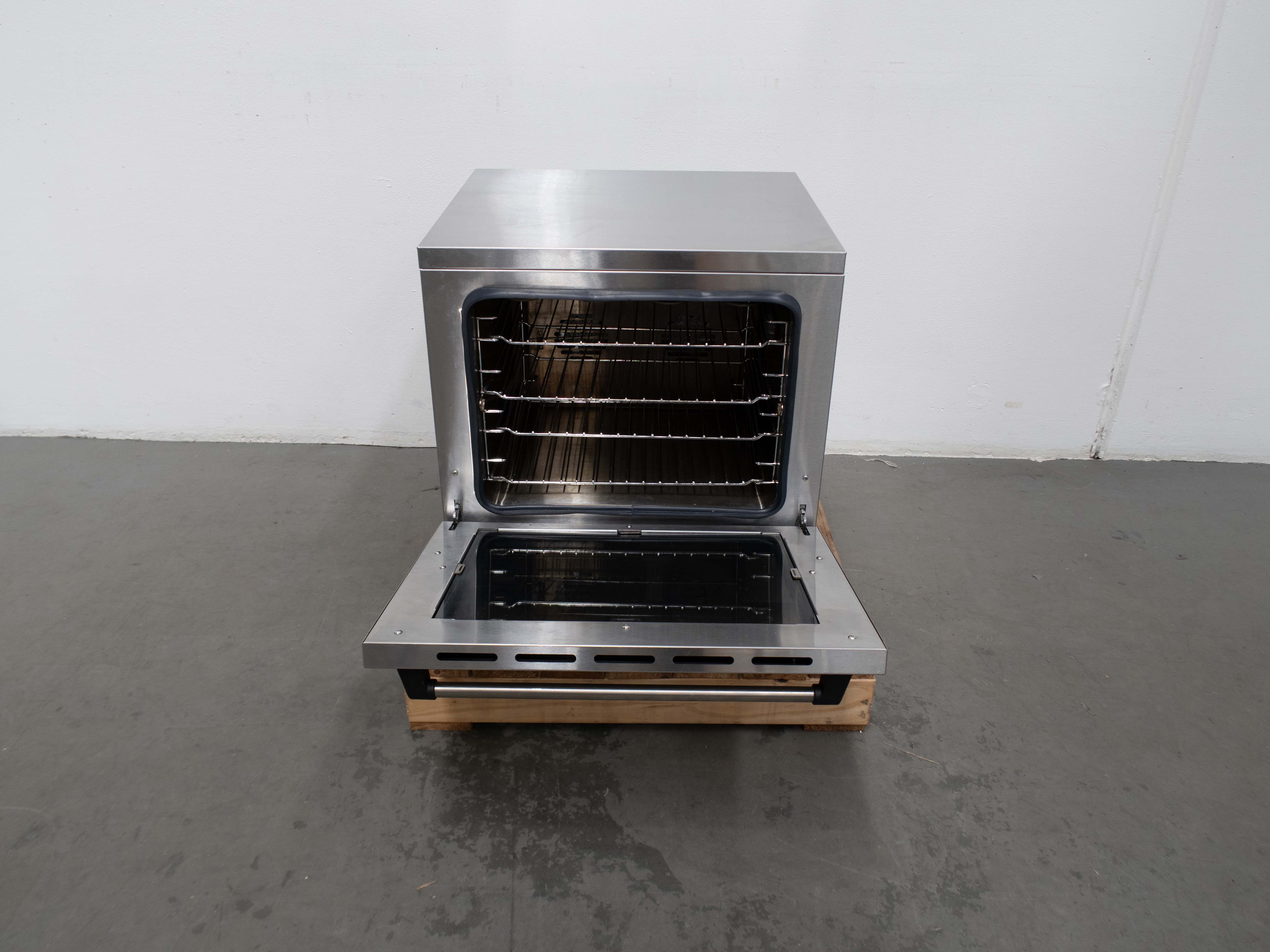 Anvil COA1004 - 7 Tray Convection Oven