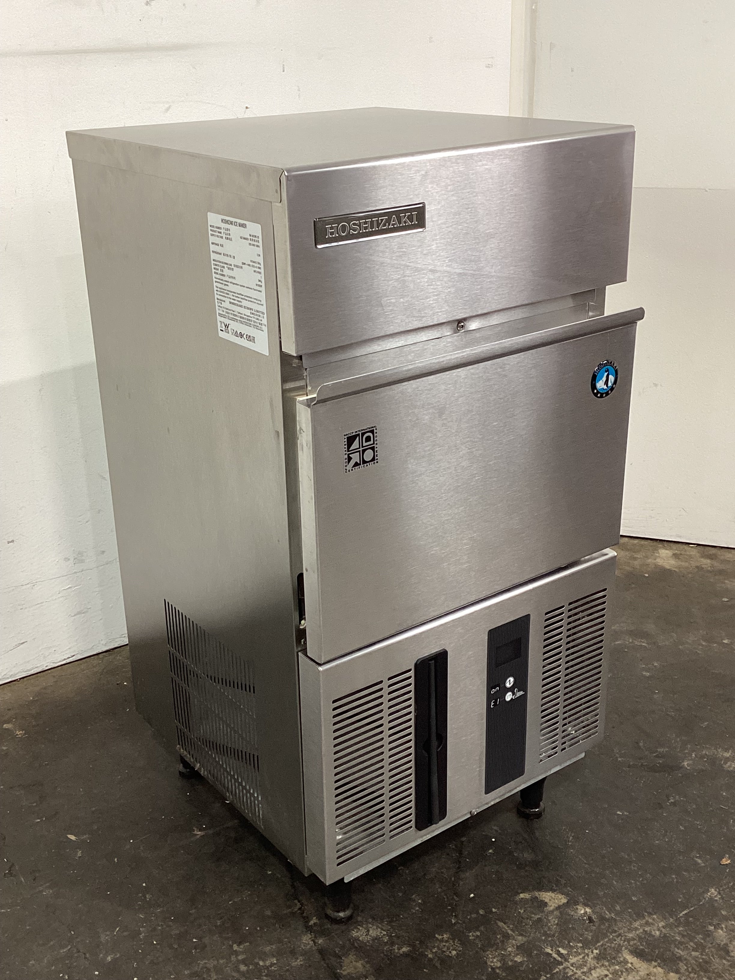 Hoshizaki IM-30CNE-25 Ice Maker