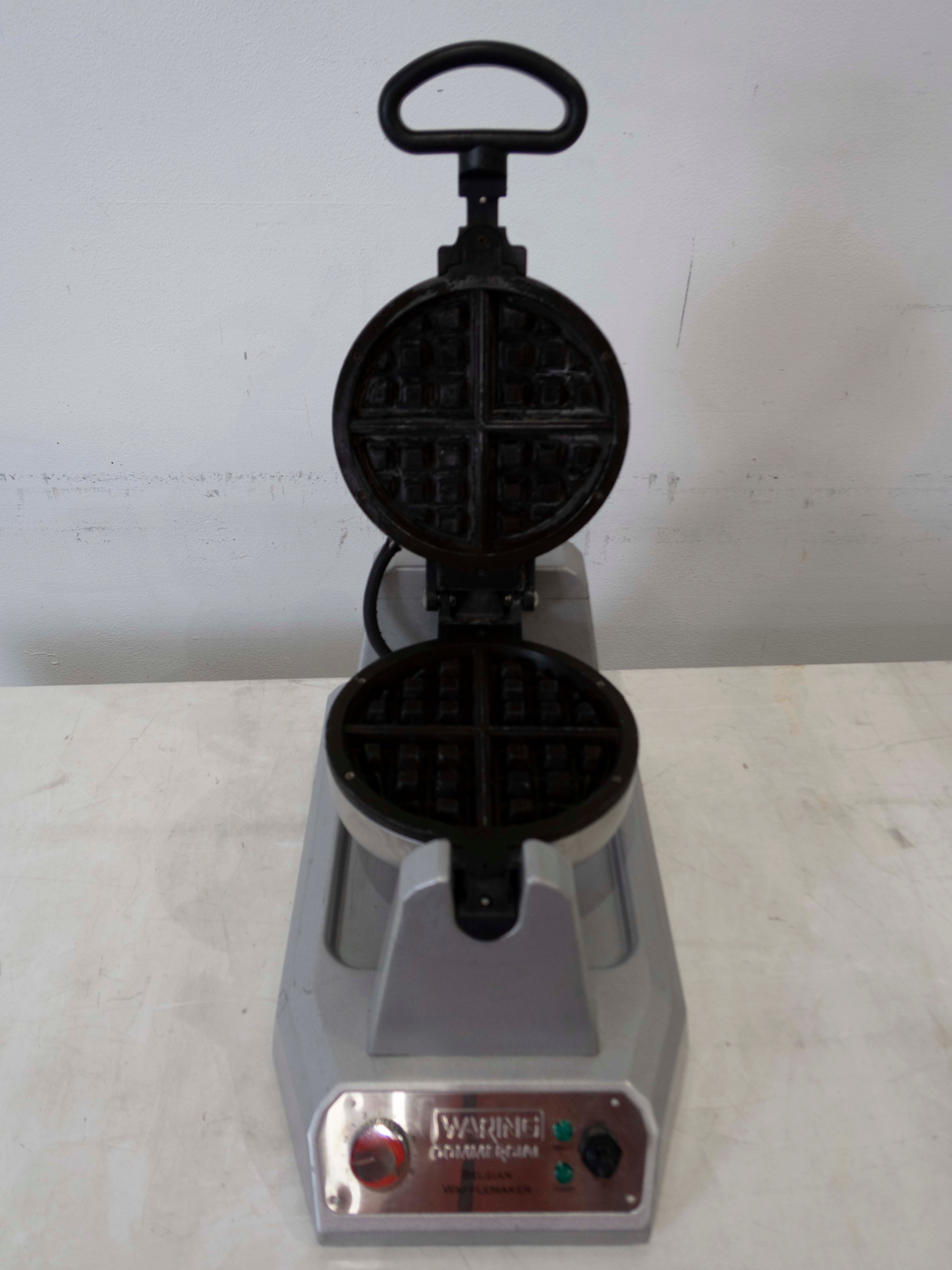 Waring WW180XCE Single Belgian Waffle Maker