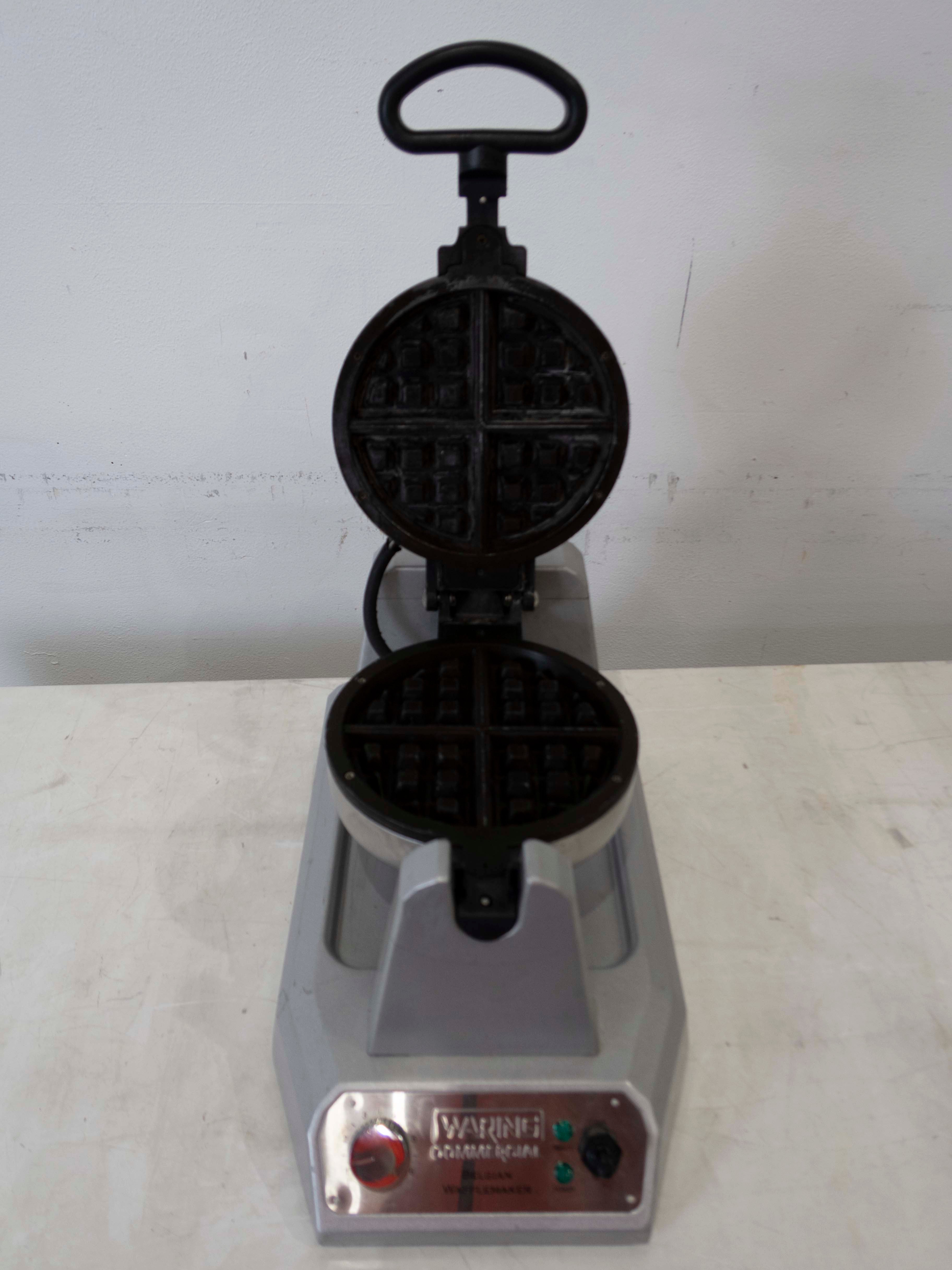 Thumbnail - Waring WW180XCE Single Belgian Waffle Maker