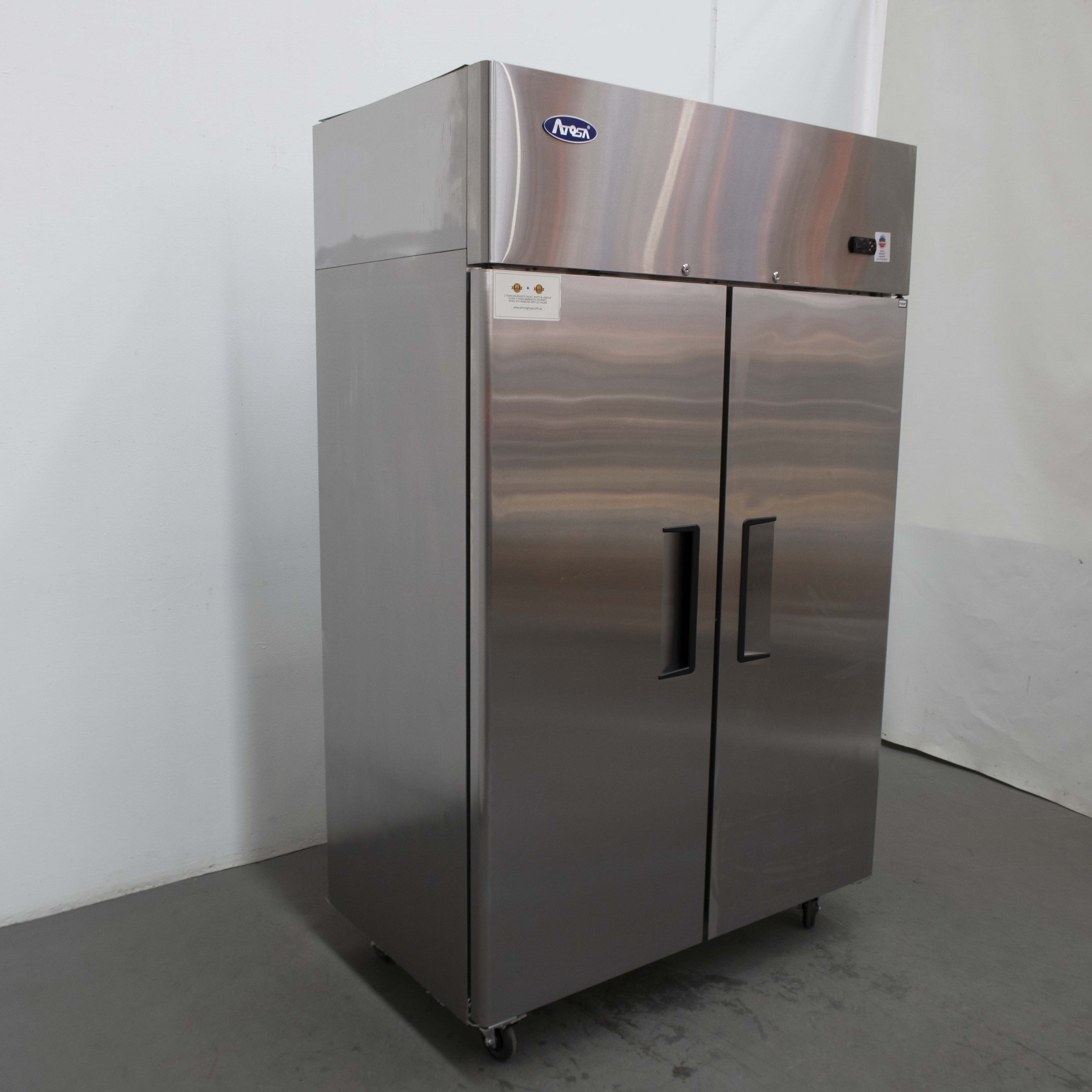 Atosa YBF9219 Upright Freezer