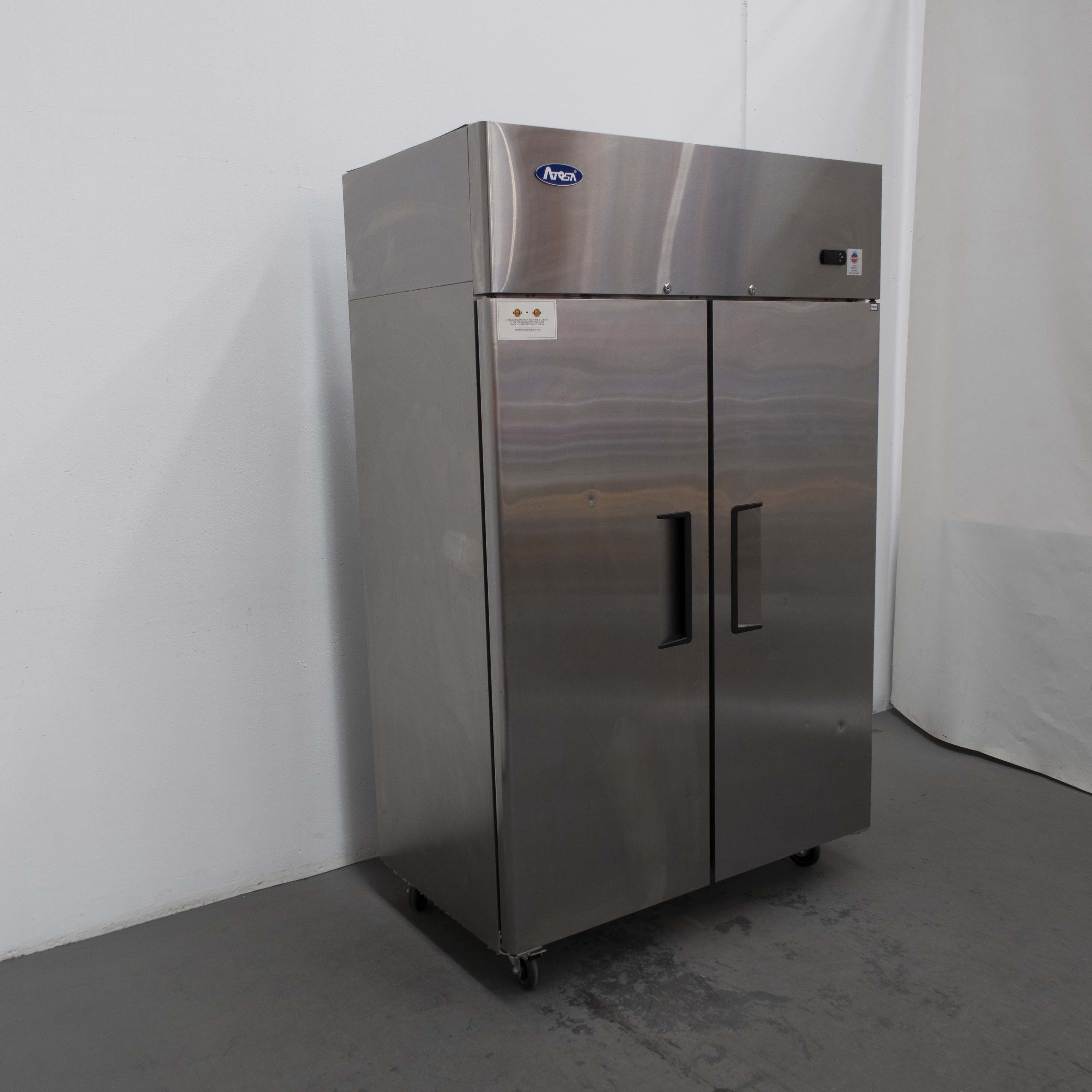 Atosa YBF9219 Upright Freezer