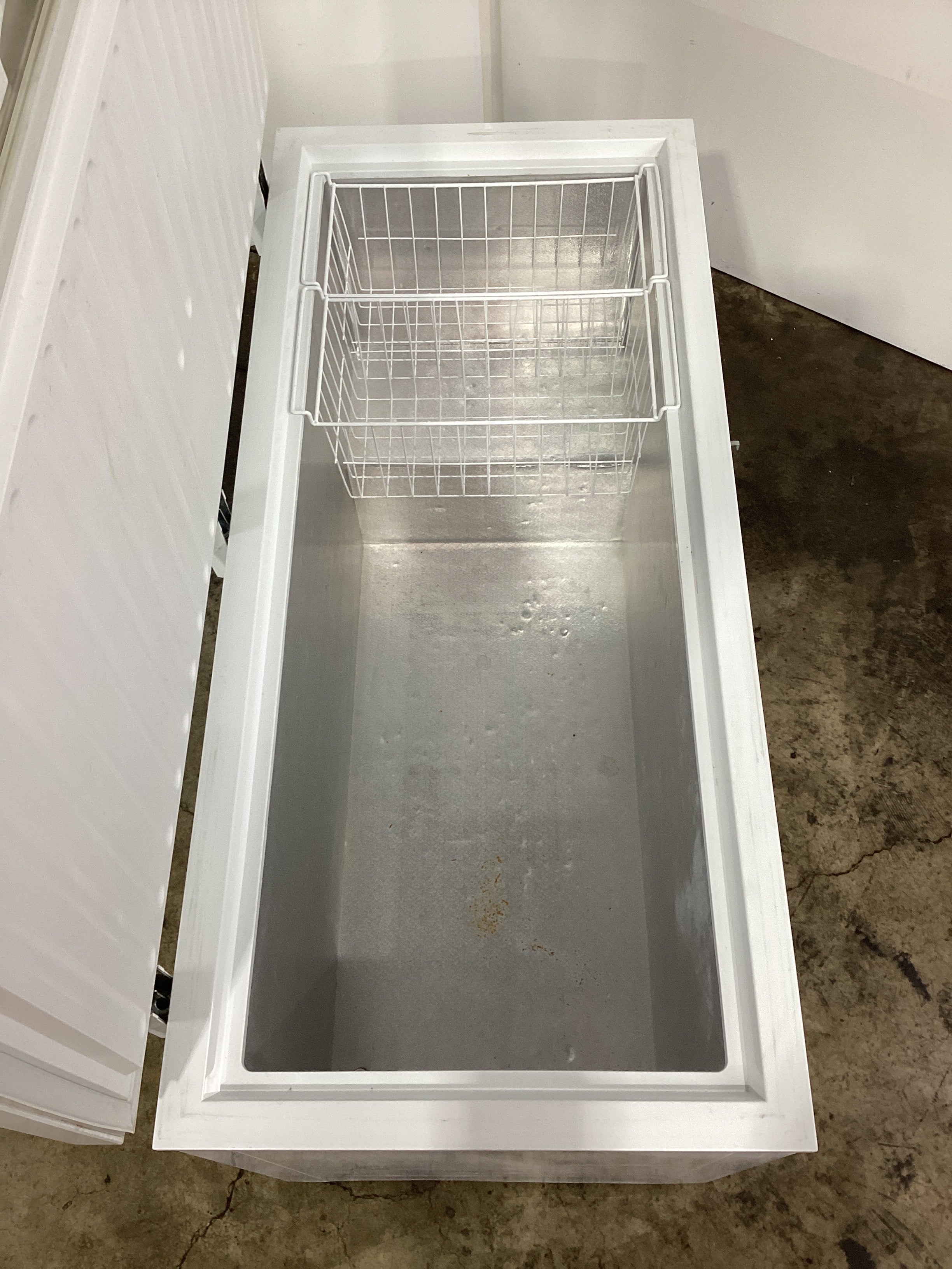 Atosa BD-550 Chest Freezer