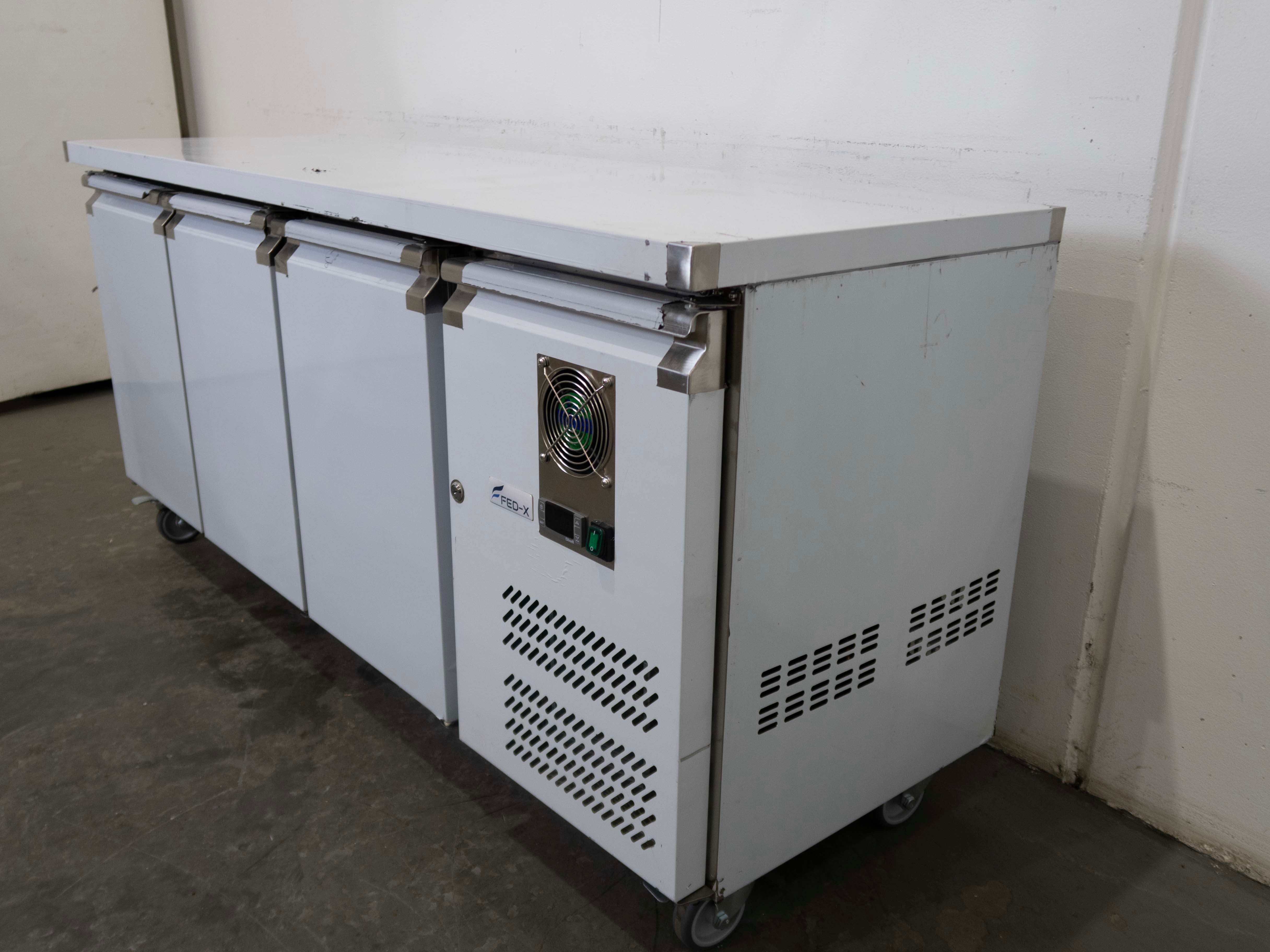 FED XUB6C18G3V Undercounter Fridge