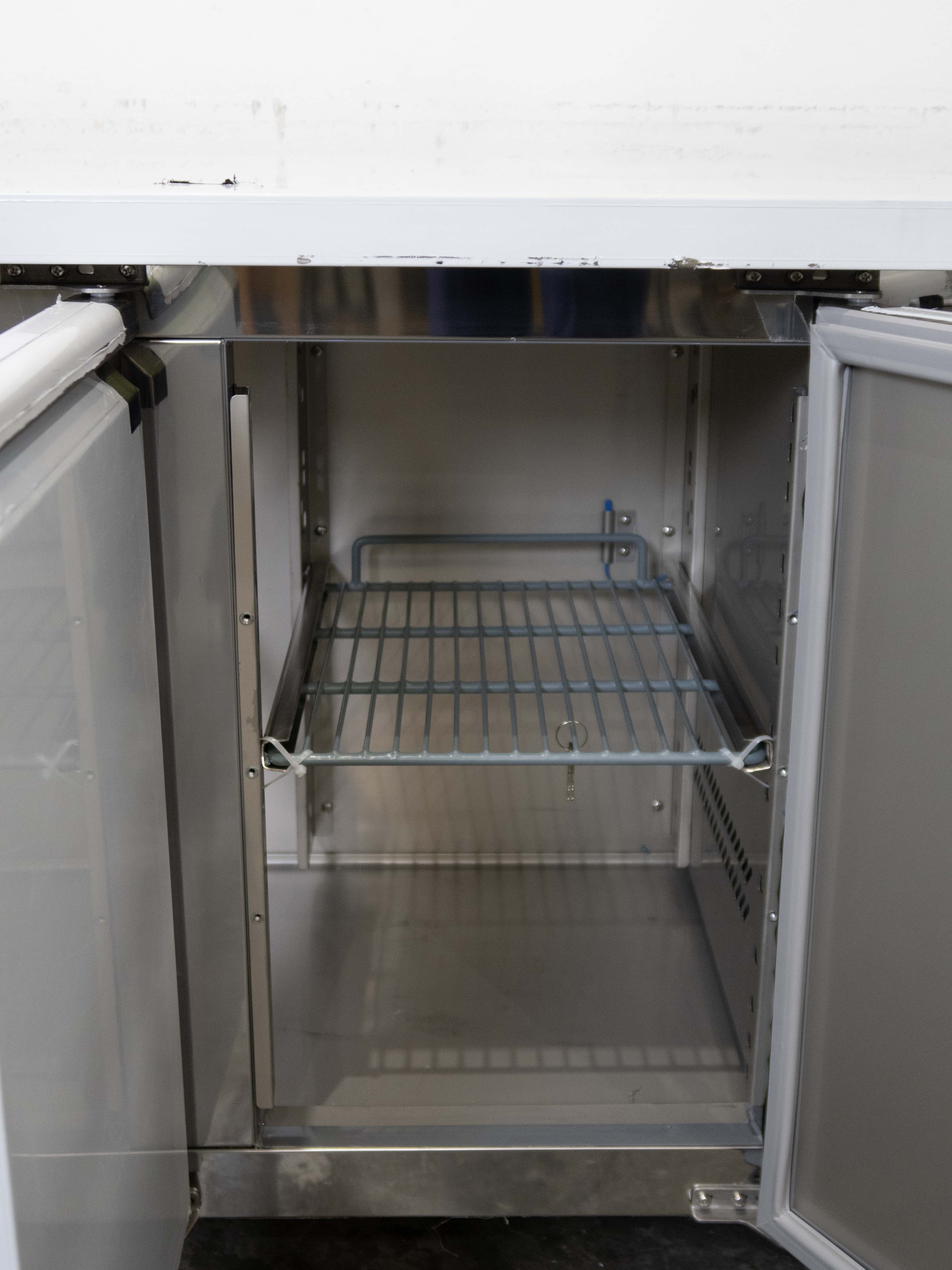 FED XUB6C18G3V Undercounter Fridge