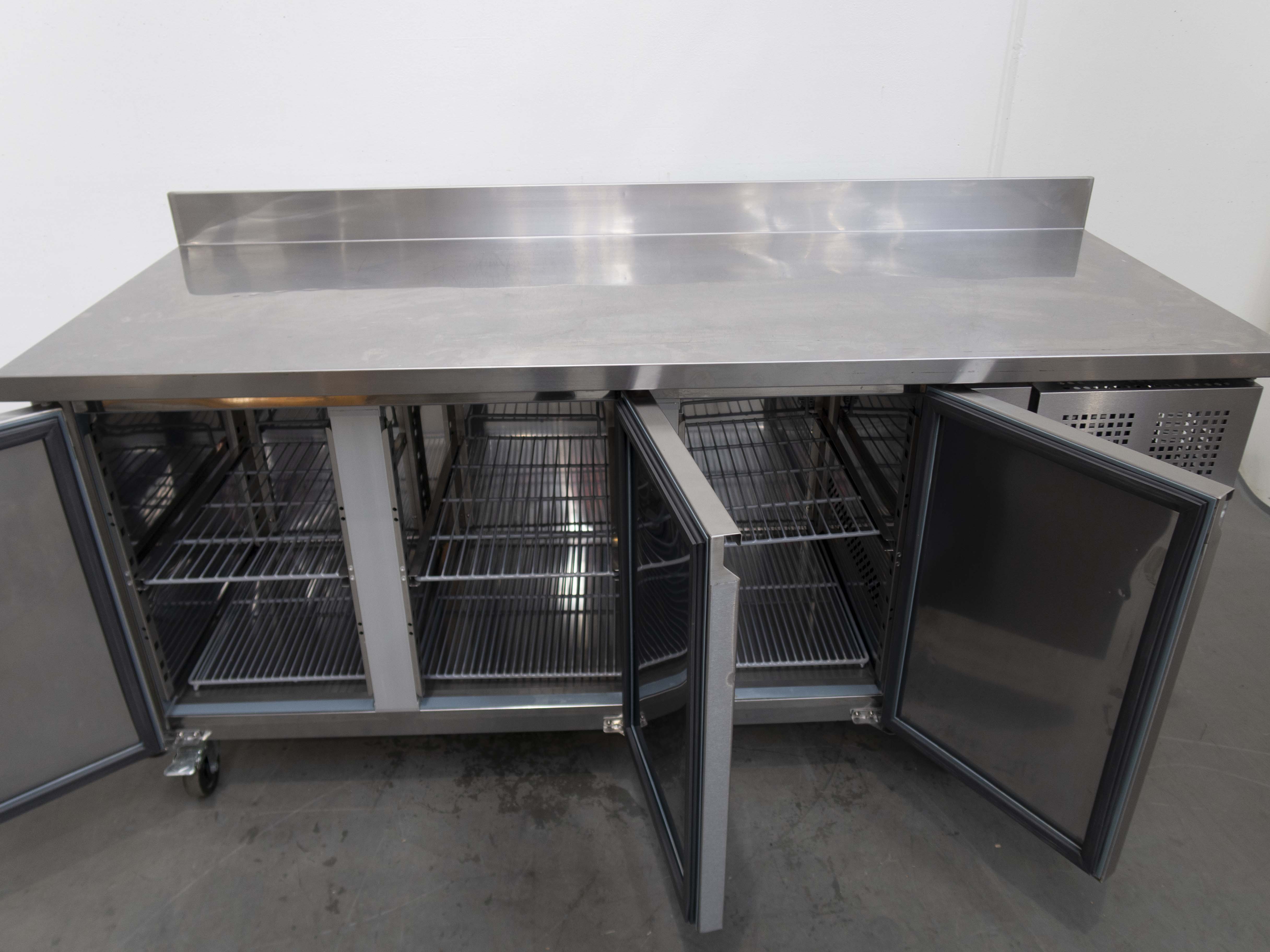 Polar DL915-A-04 Undercounter Fridge