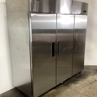 Atosa MBF8003 Upright Freezer