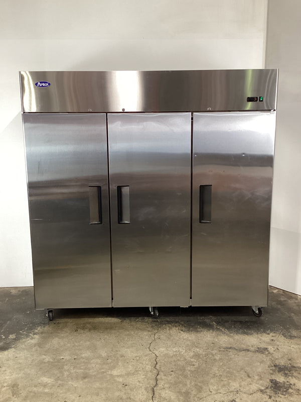 Atosa MBF8003 Upright Freezer