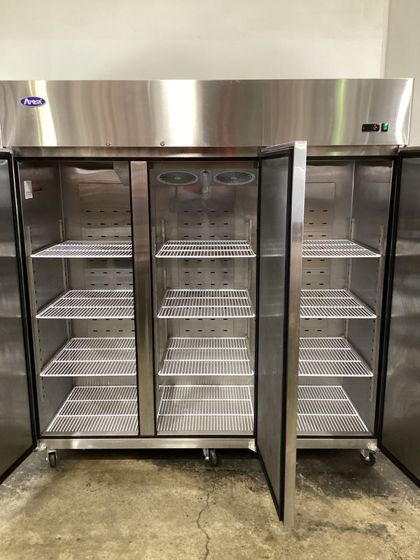Atosa MBF8003 Upright Freezer