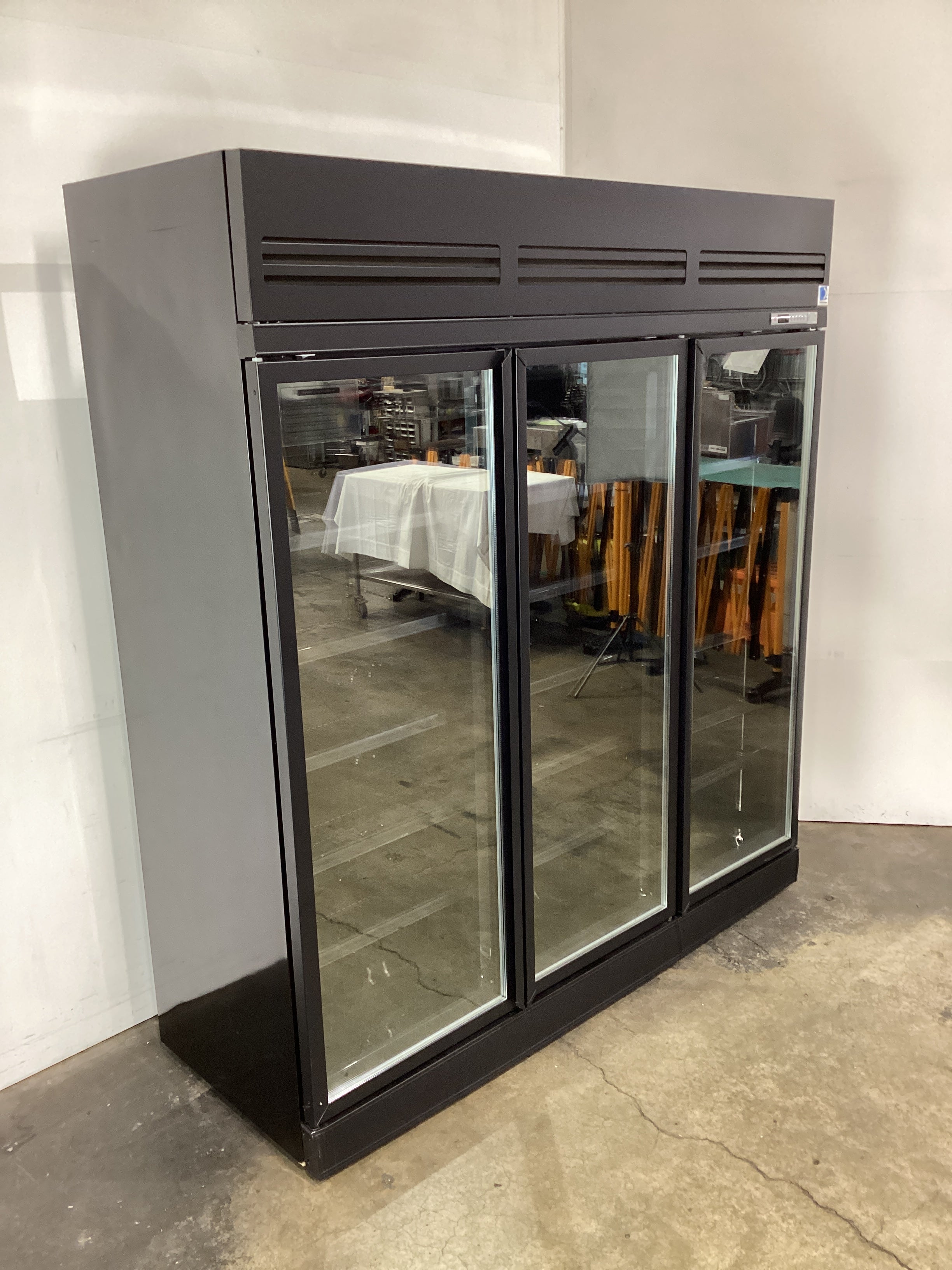 Cold Display Solutions Elegance CDSF1530  Upright Freezer