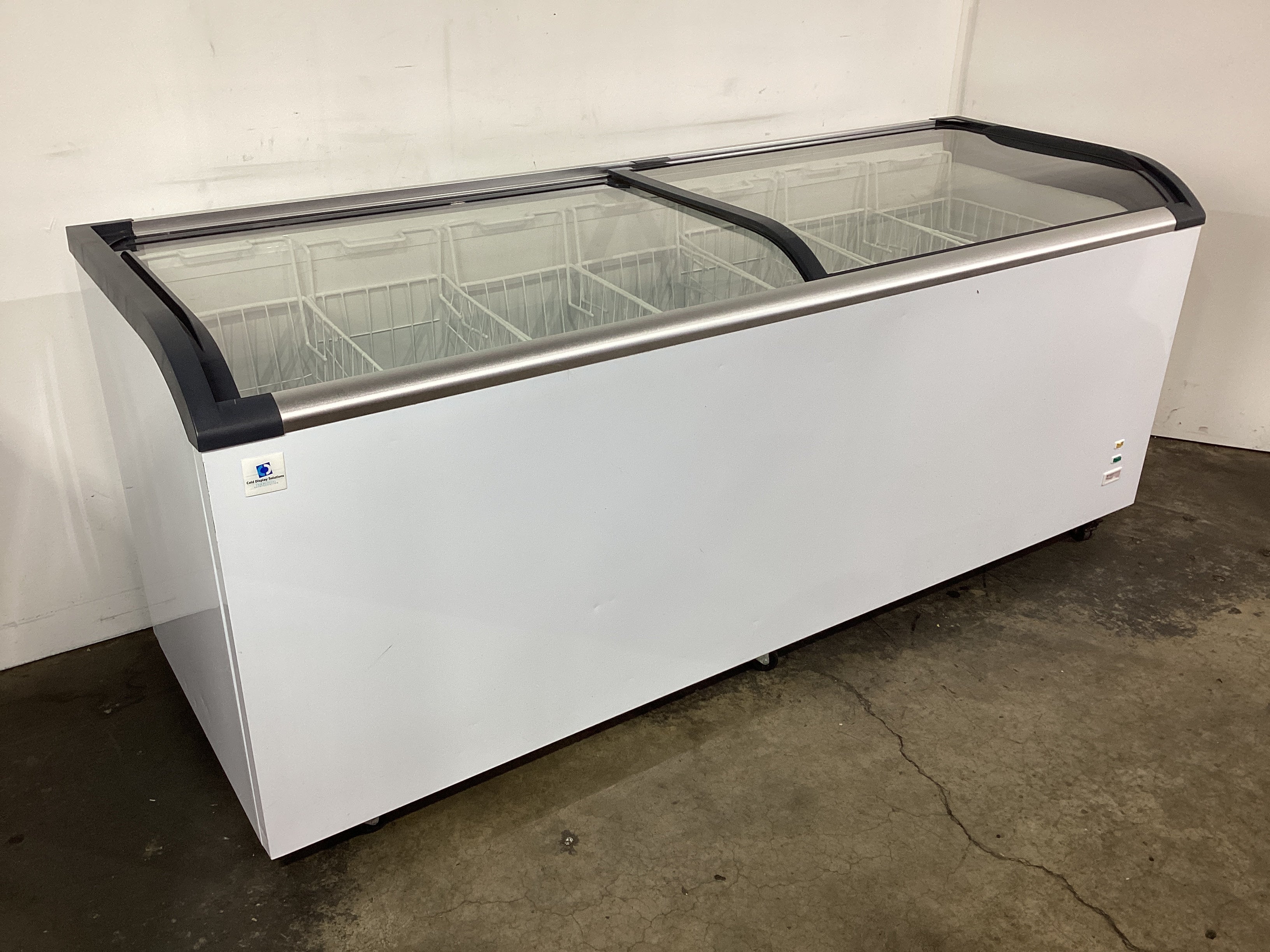 Cold Display Solutions SD-720Q Chest Freezer