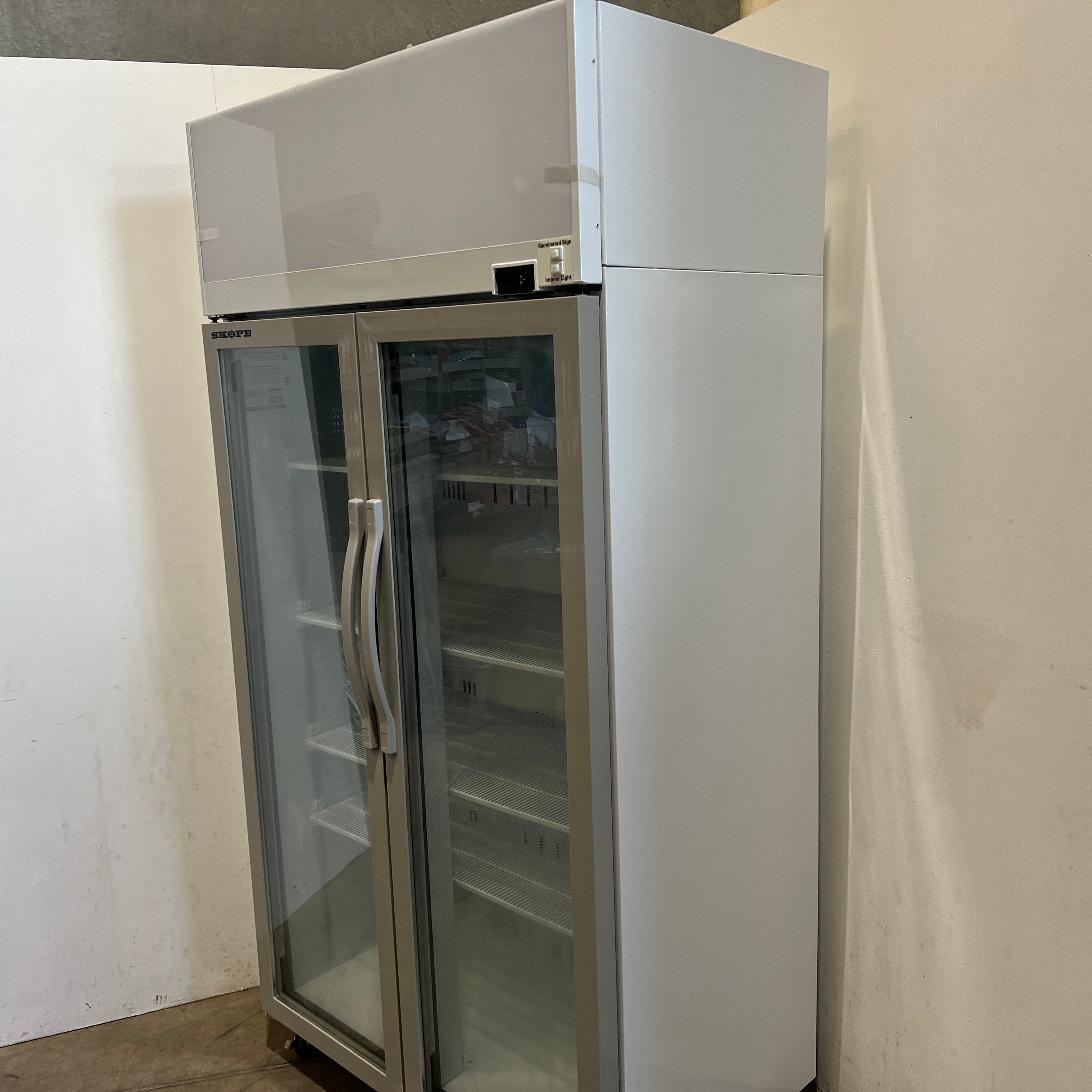 Skope TCE1000N Upright Fridge