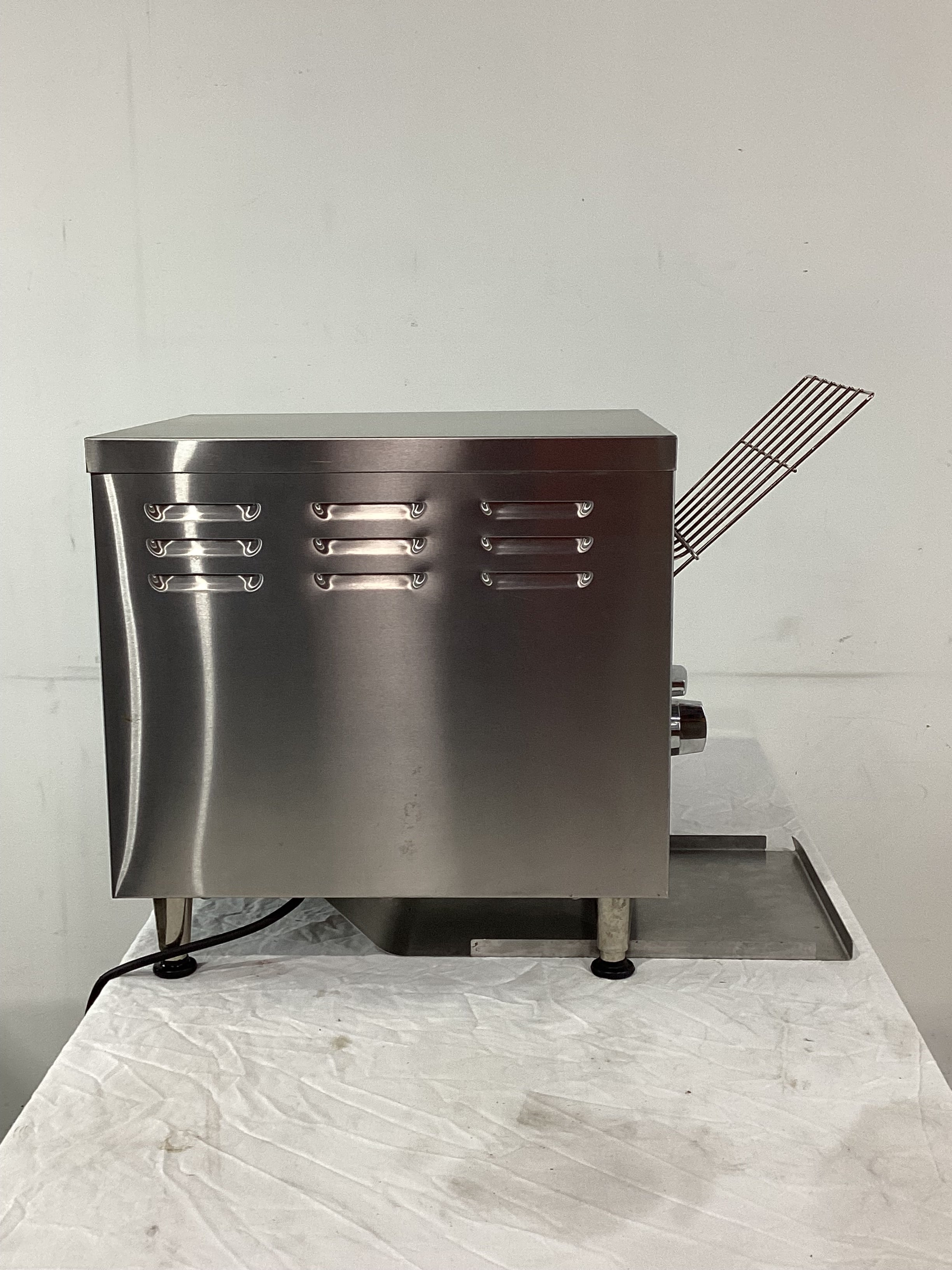 Apuro DG074-A Conveyor Toaster