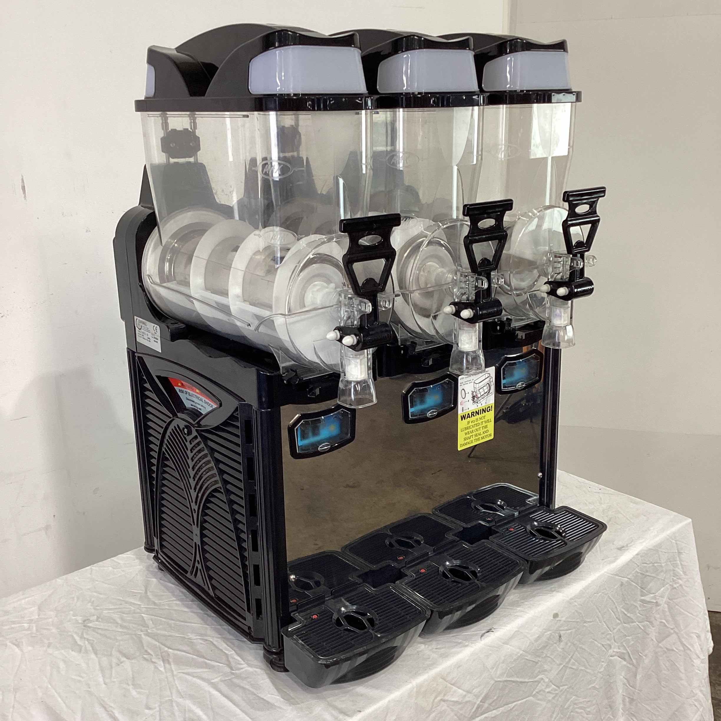 Cofrimell OASIS 3-10 3 Bowl Granita Machine